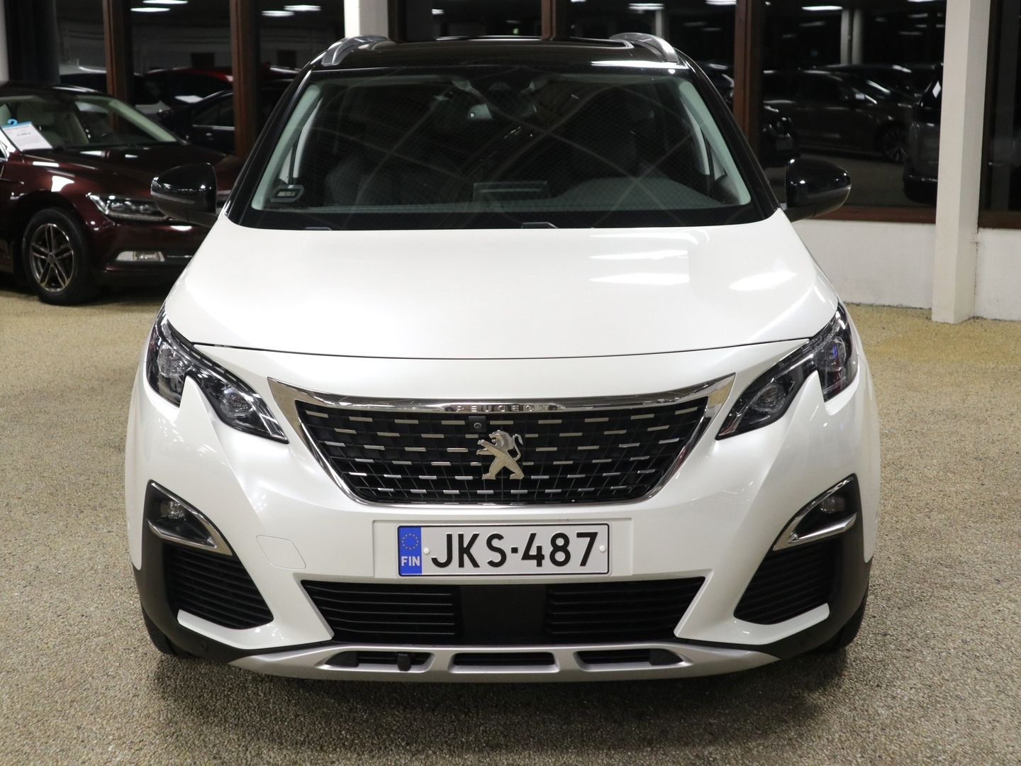 PEUGEOT 5008 2018