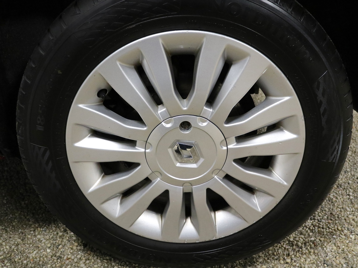 RENAULT Clio III 2009