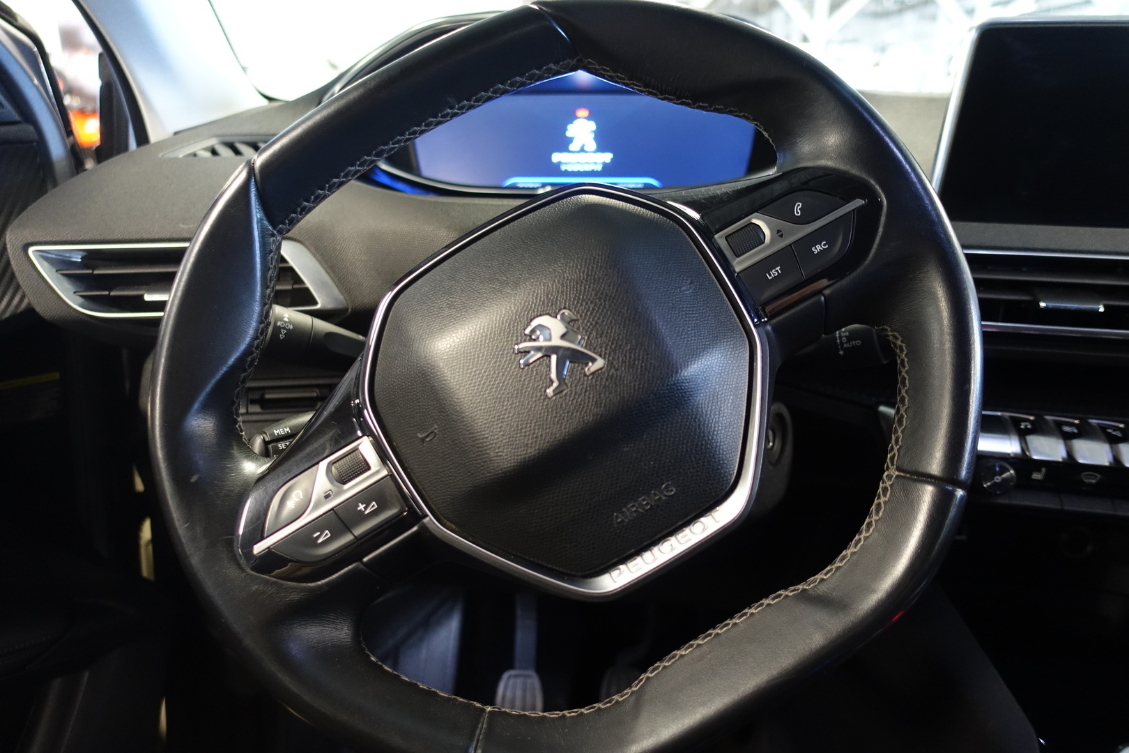 PEUGEOT 3008 2017