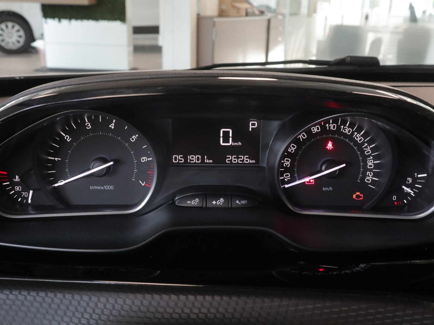 PEUGEOT 2008 2019