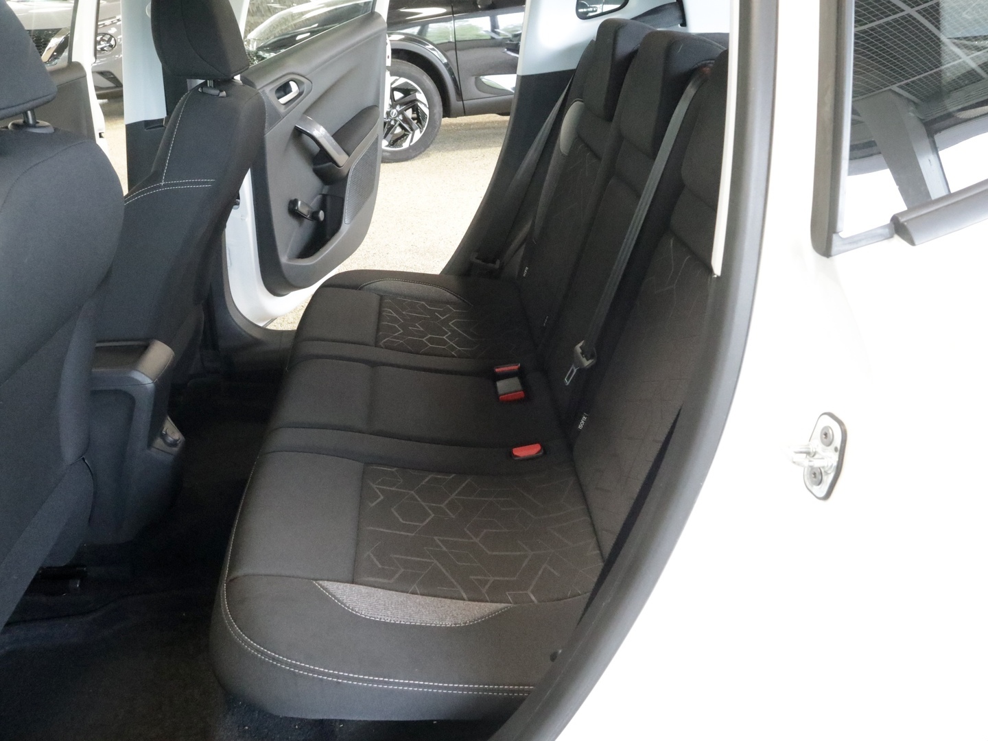 PEUGEOT 2008 2019