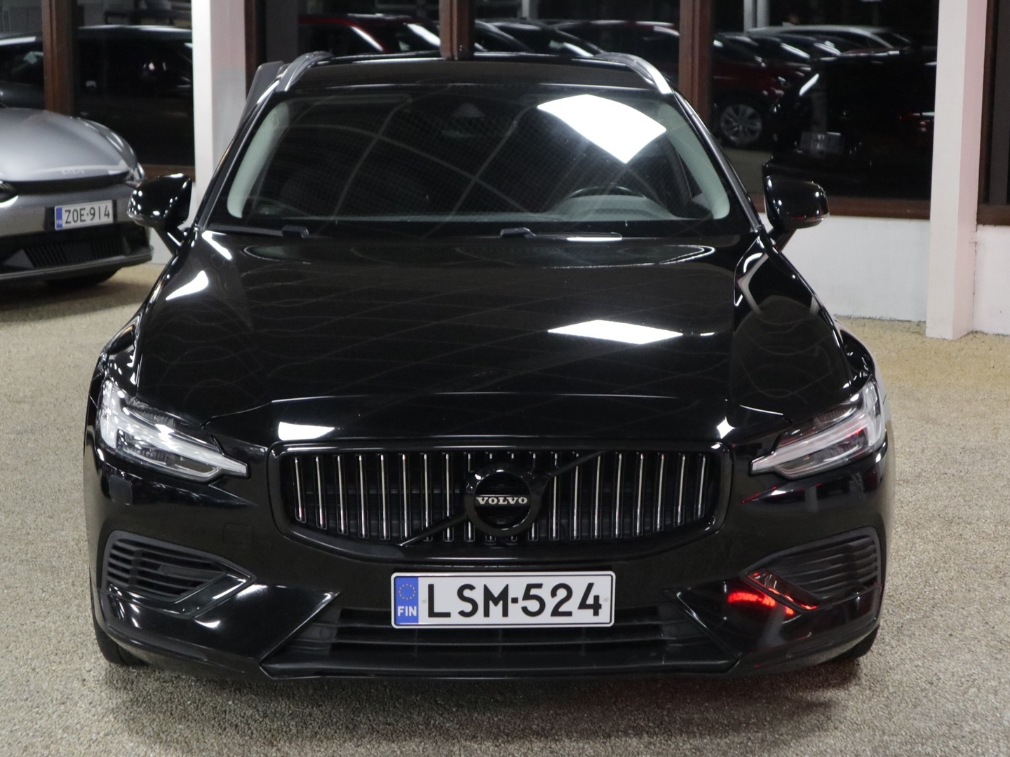 VOLVO V60 2021