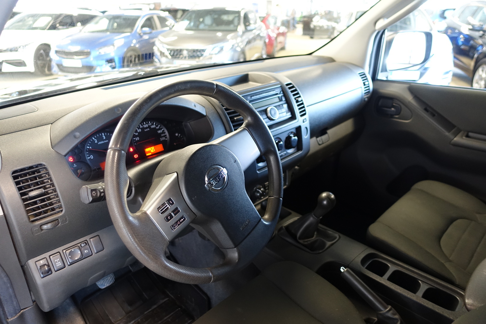 NISSAN Navara 2013