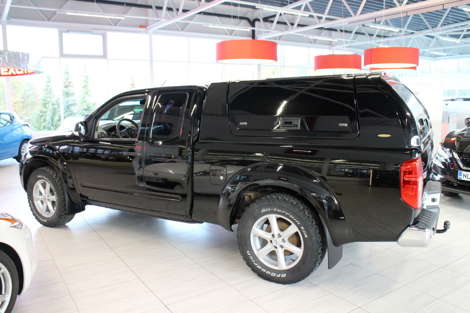 NISSAN Navara 2013