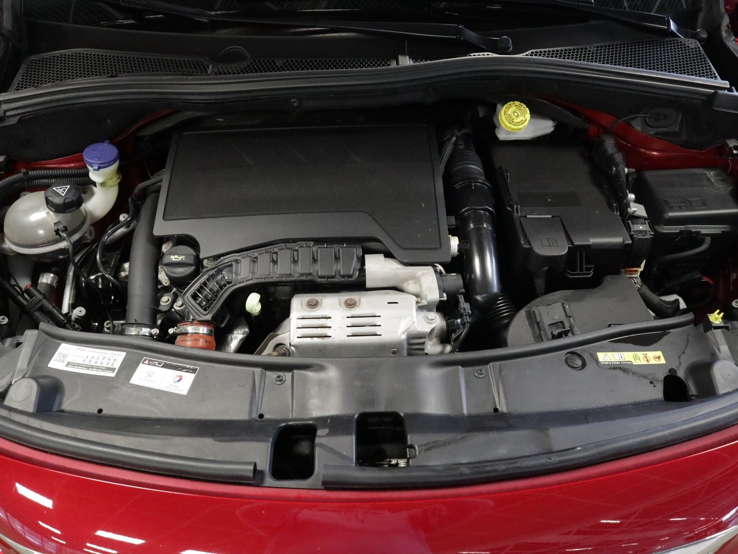 PEUGEOT 2008 2018
