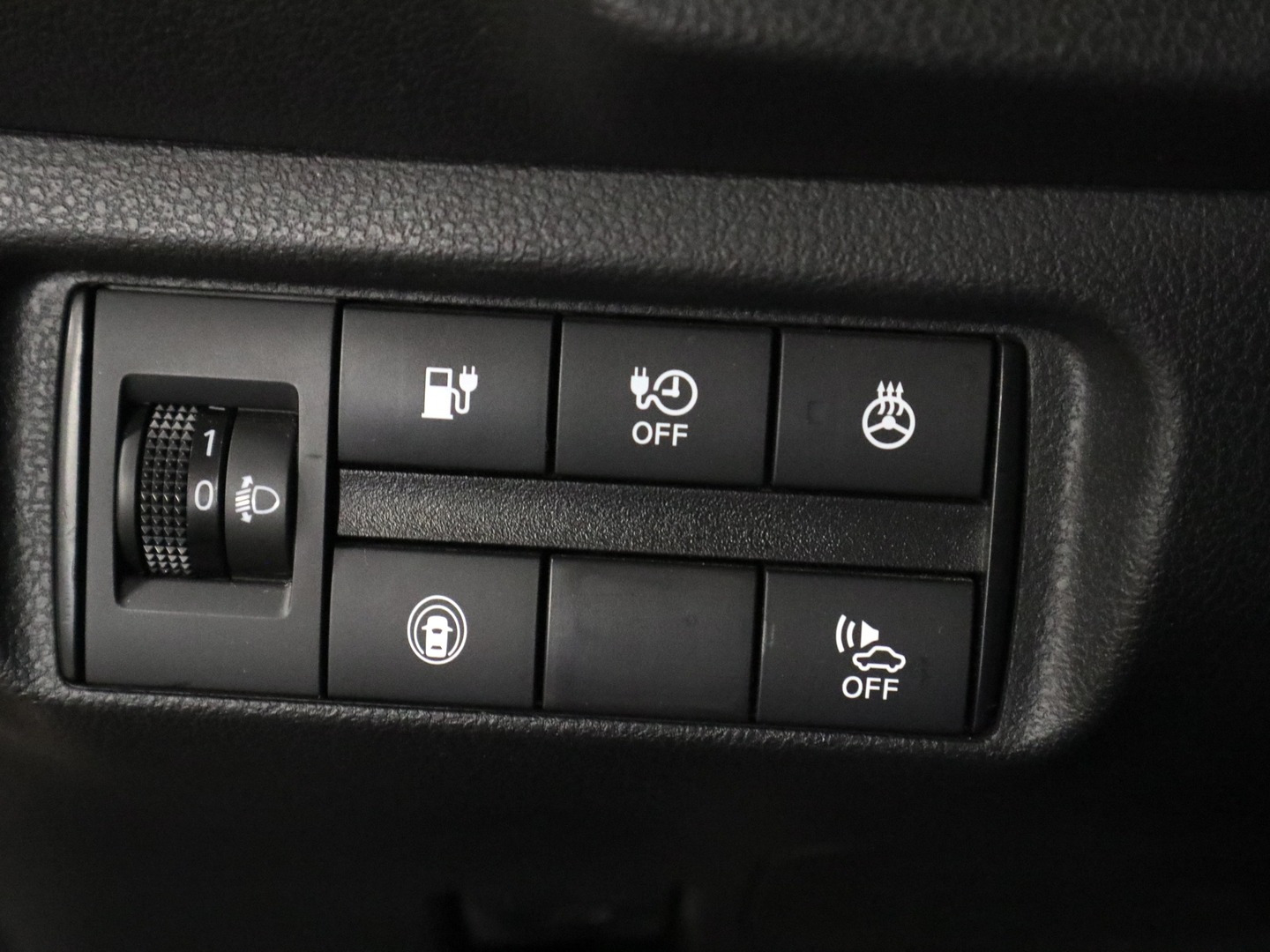 NISSAN LEAF 2022