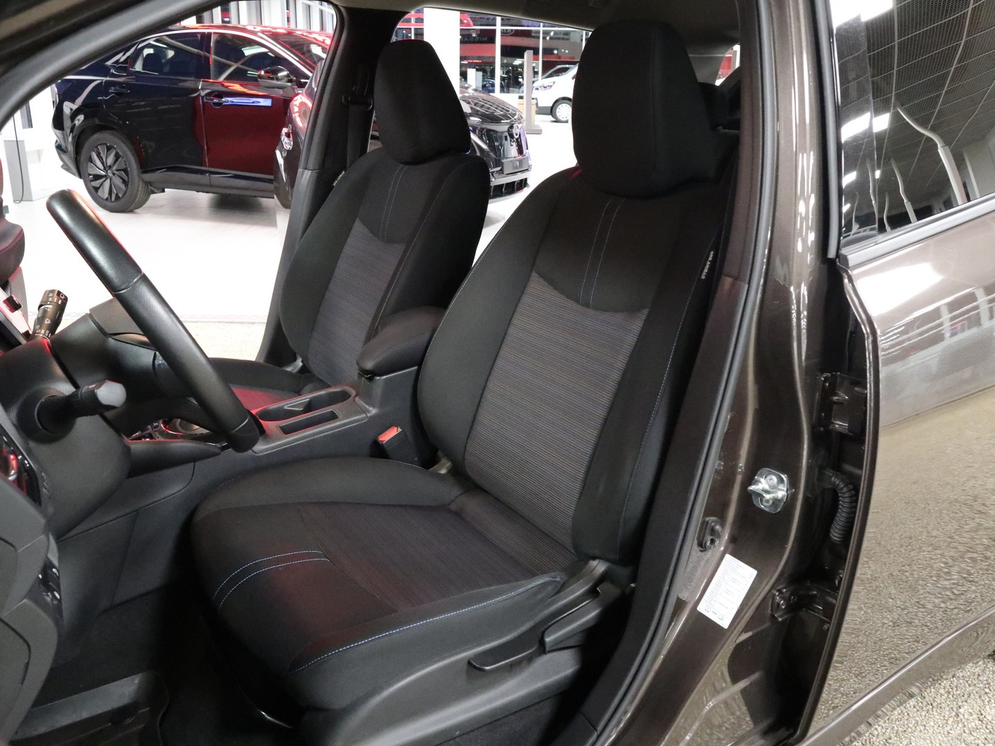 NISSAN LEAF 2022