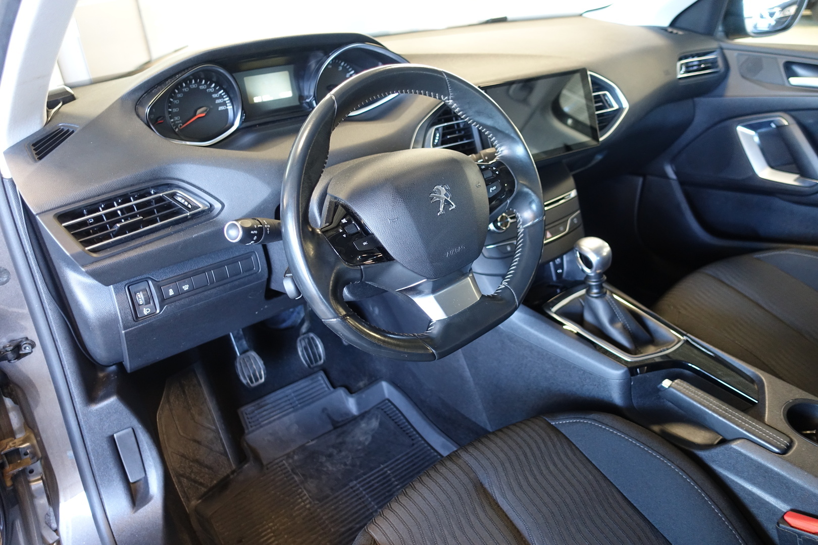 PEUGEOT 308 2014