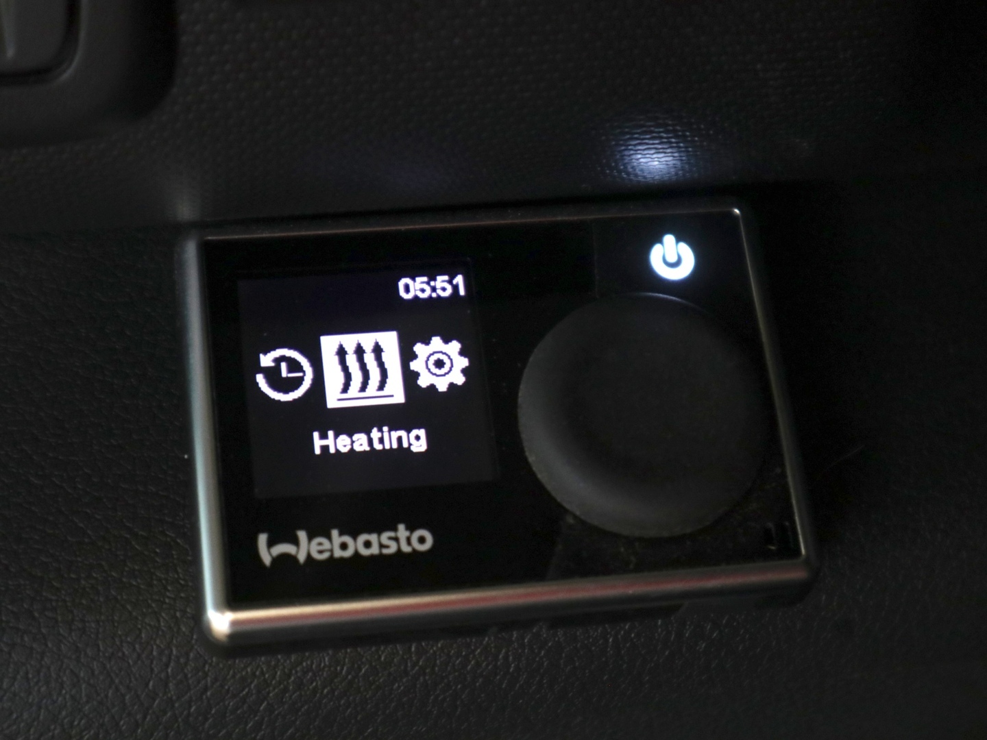 NISSAN NV300 2021