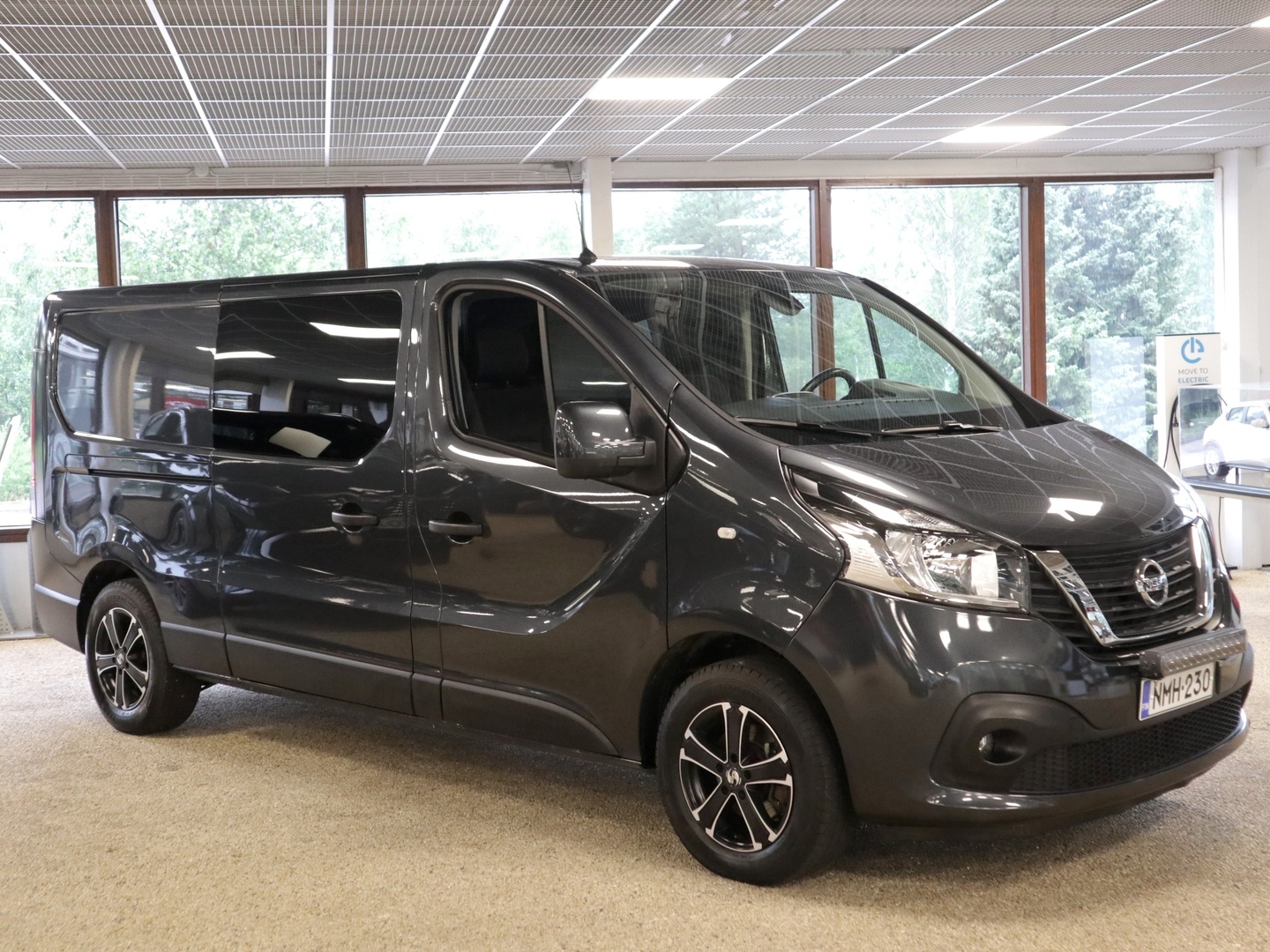 NISSAN NV300 2021