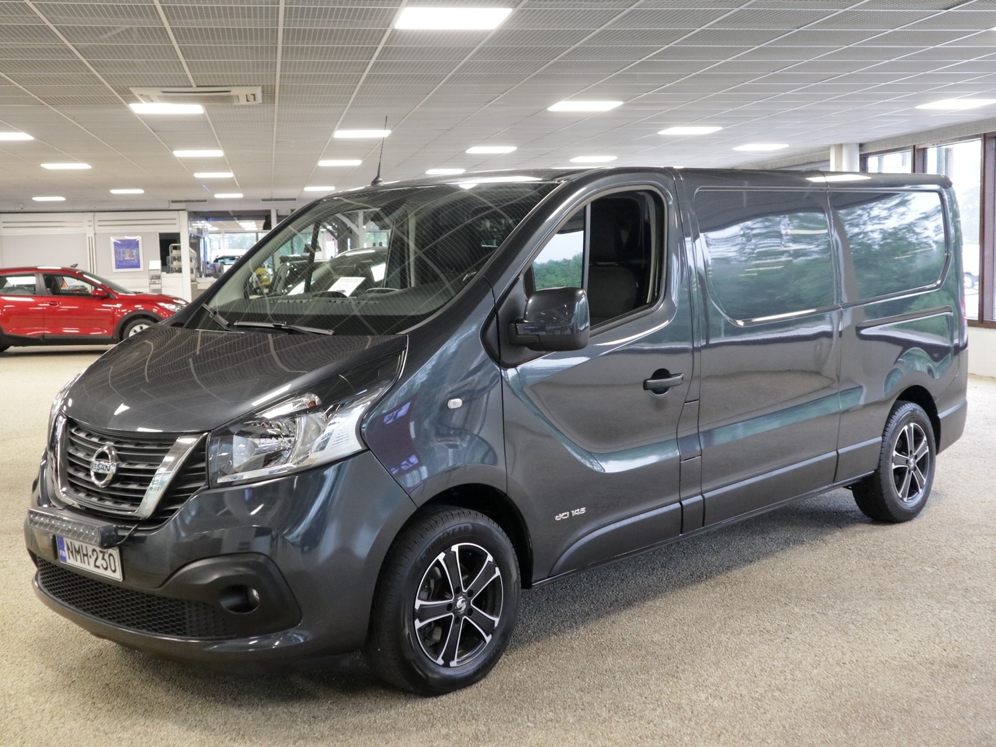 NISSAN NV300 2021