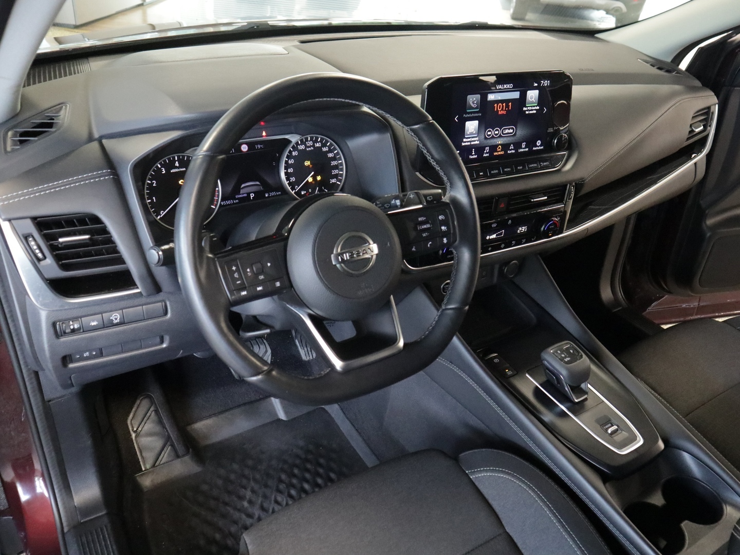 NISSAN Qashqai 2022