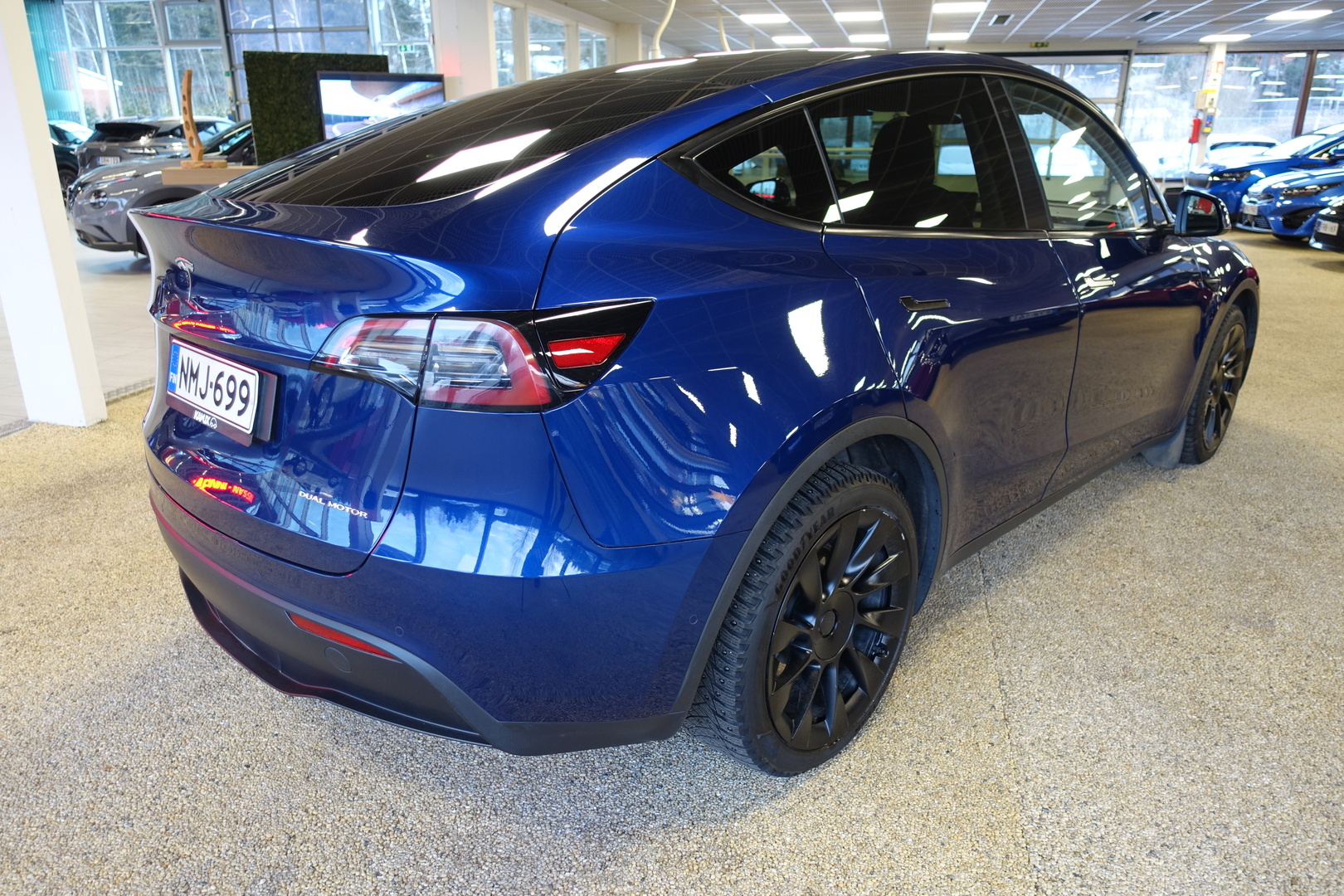 TESLA Model Y 2022