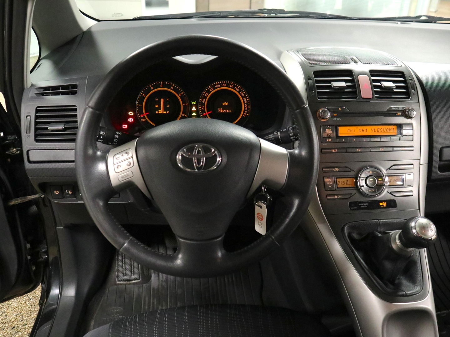 TOYOTA Auris 2007