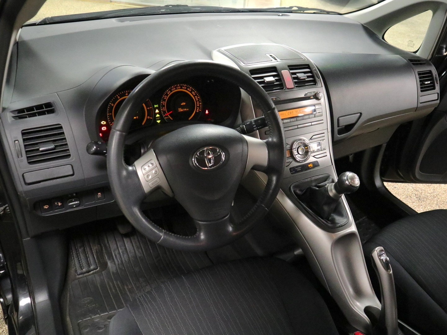 TOYOTA Auris 2007