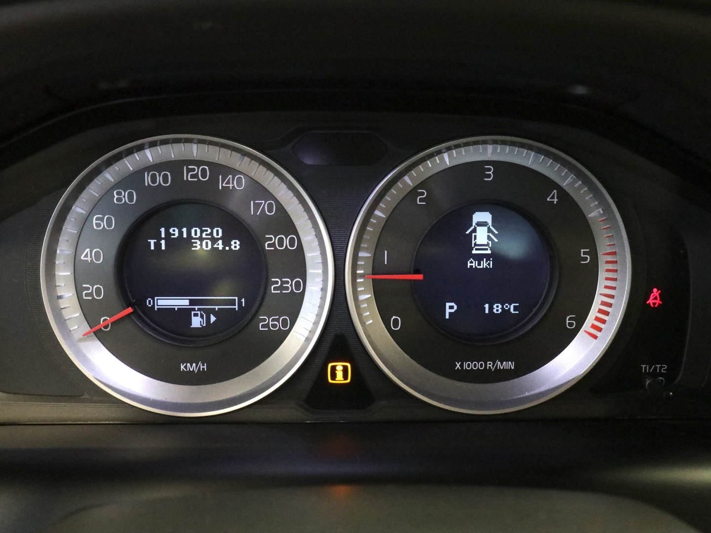 VOLVO XC60 2011