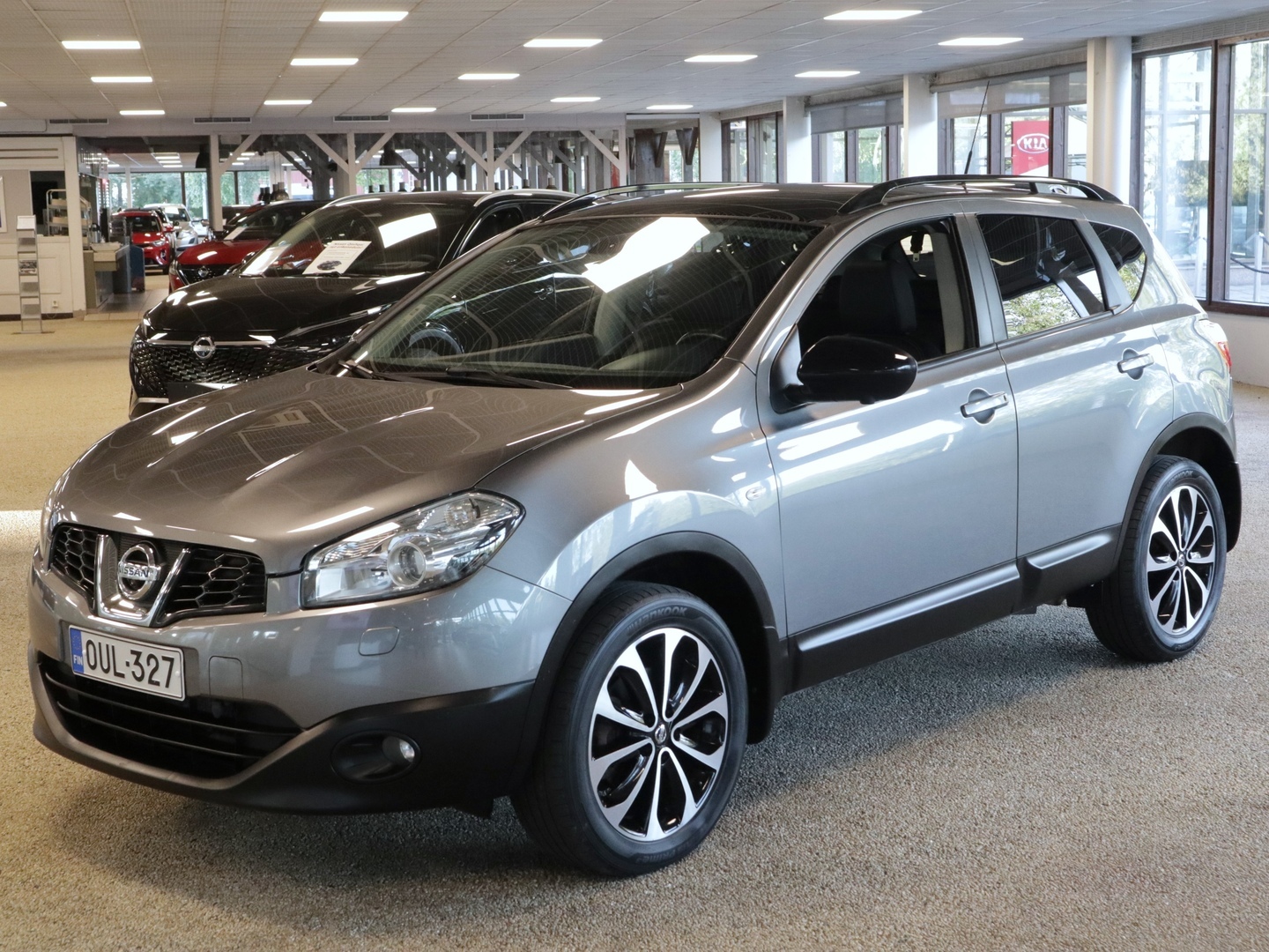 NISSAN Qashqai 2013