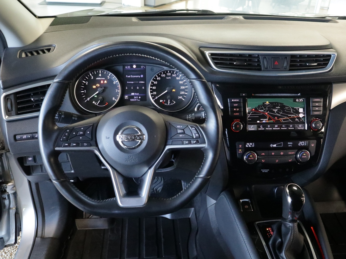 NISSAN Qashqai 2019