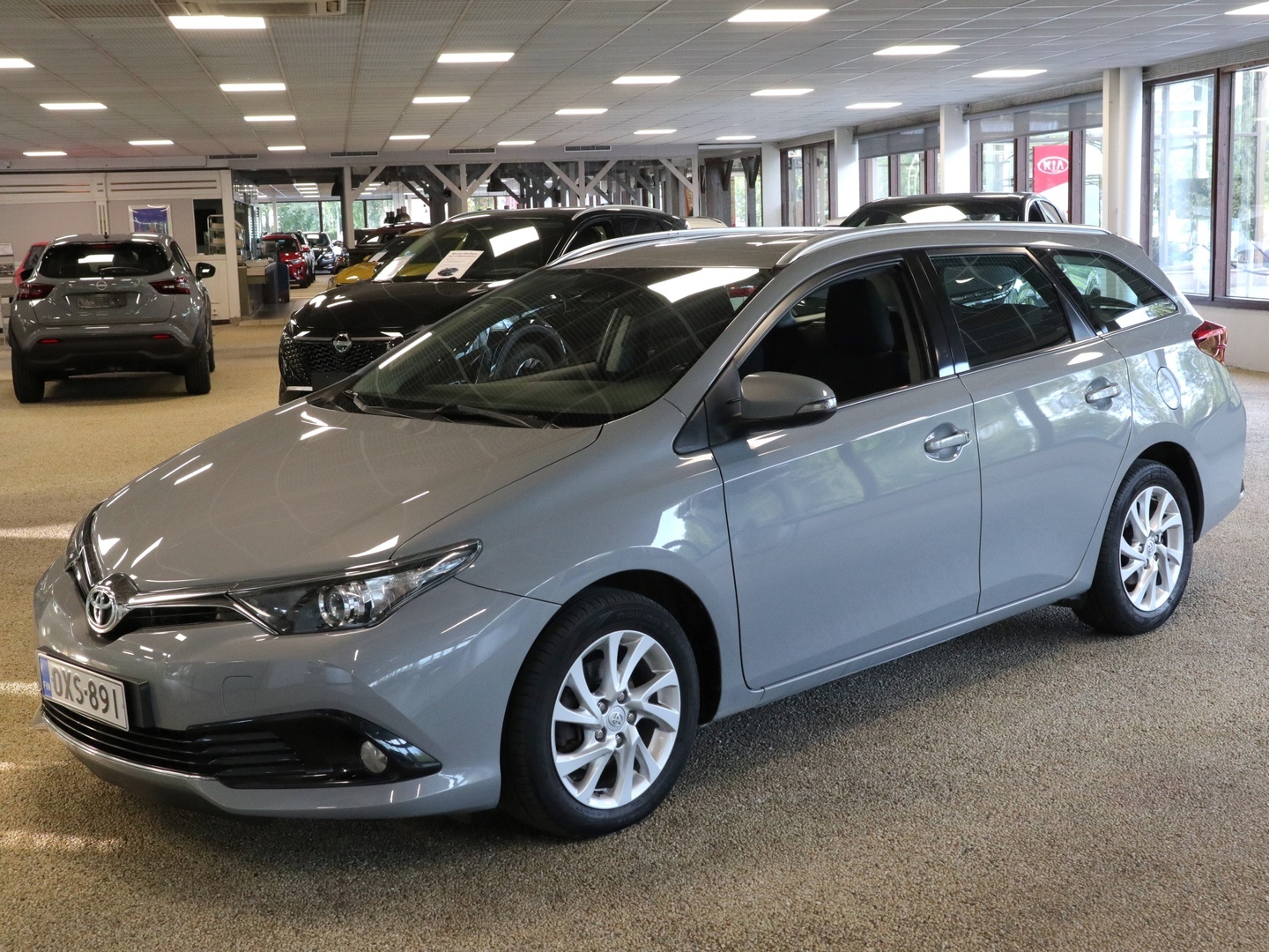 TOYOTA AURIS 2018