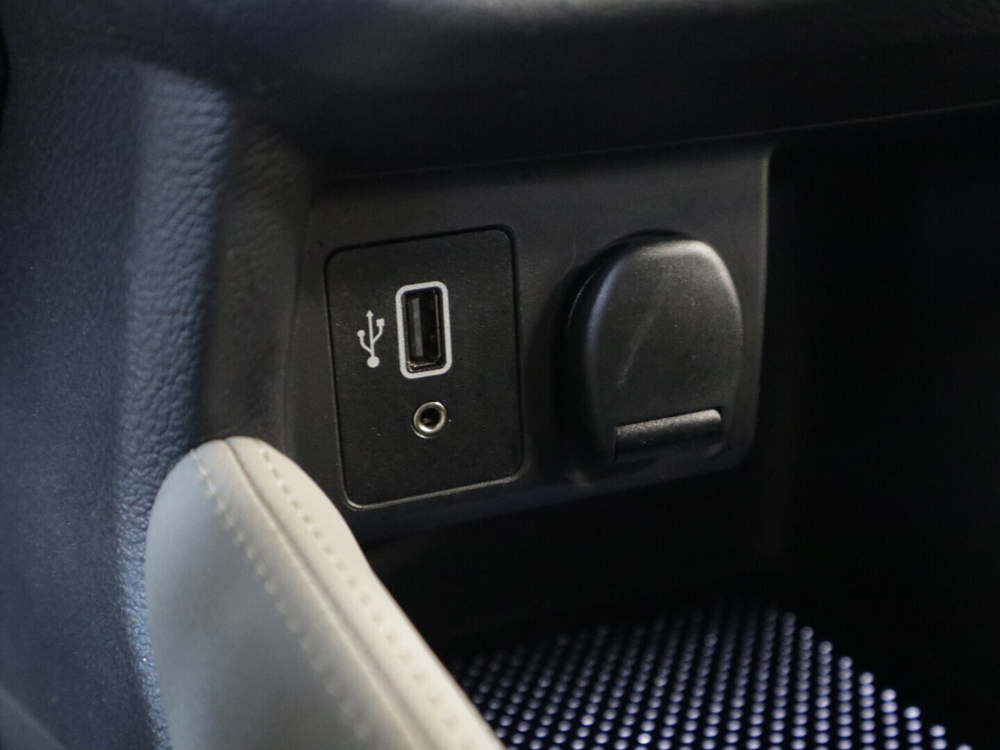NISSAN Micra 2019