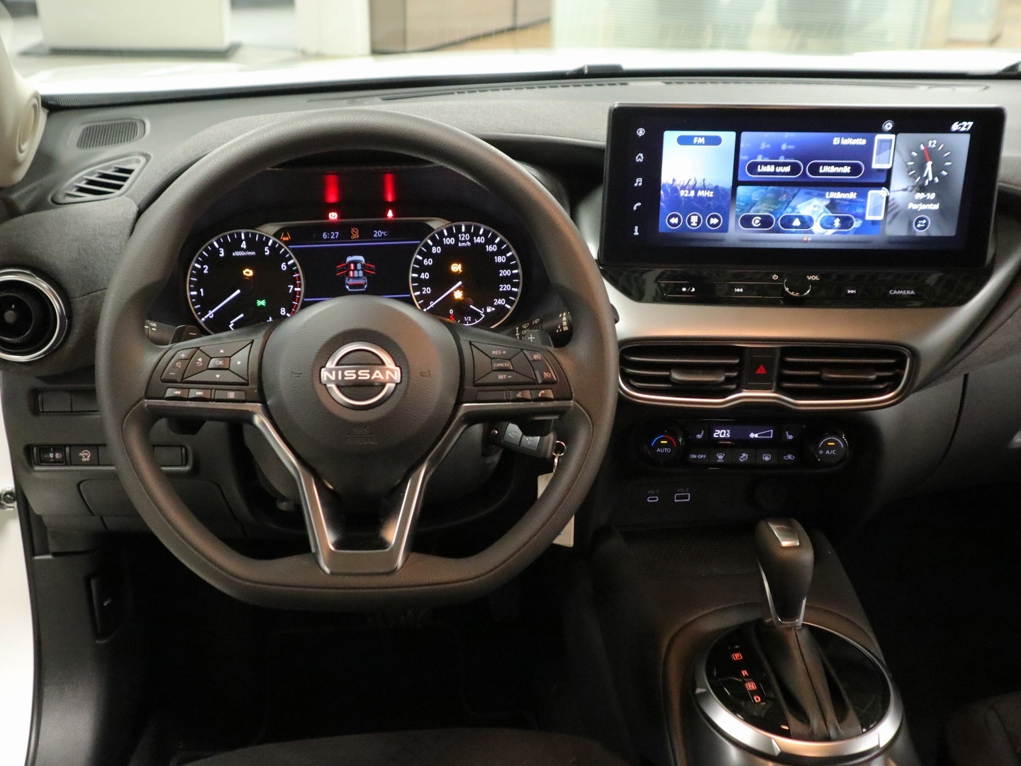 NISSAN Juke 2025