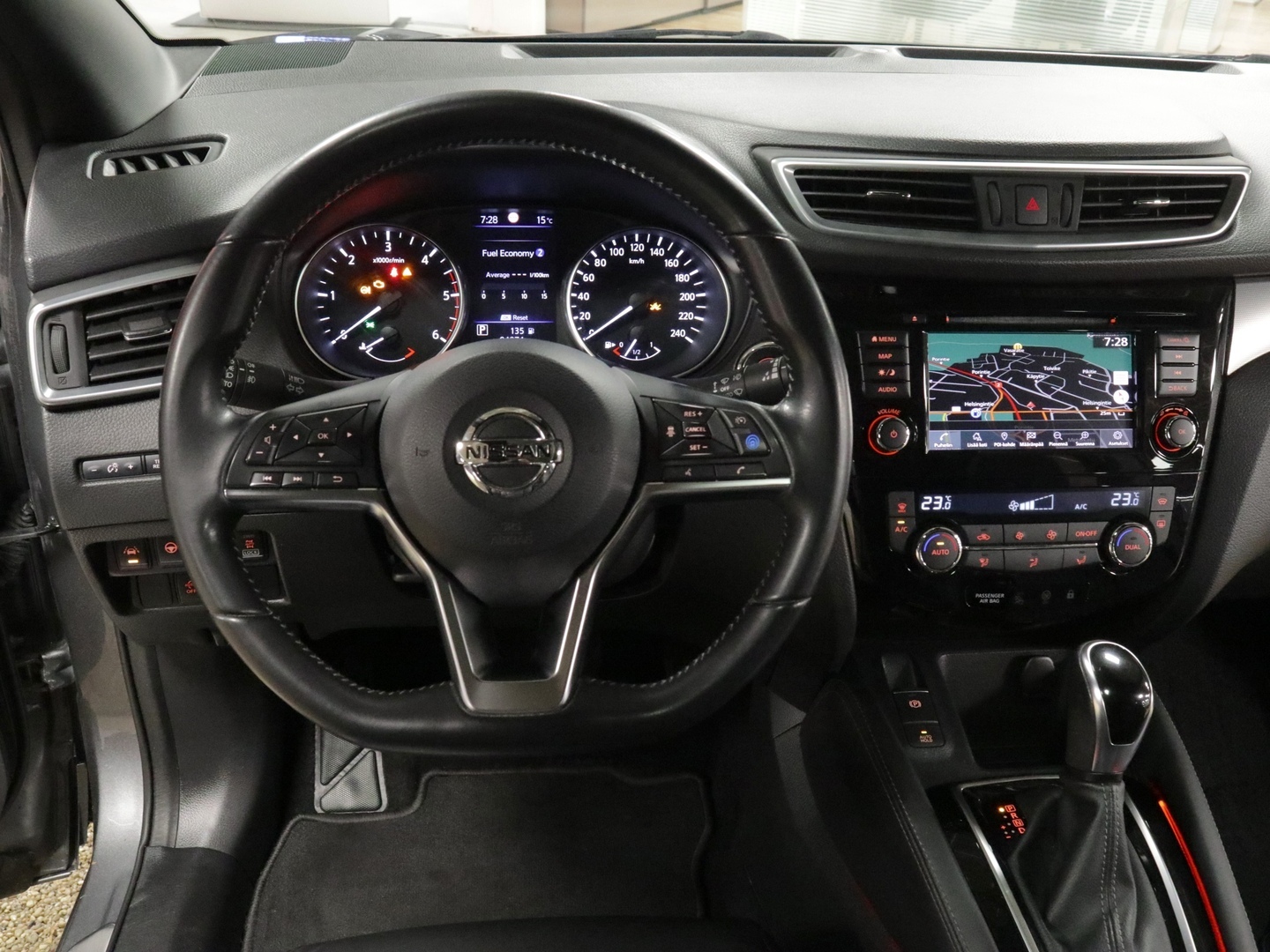 NISSAN Qashqai 2019