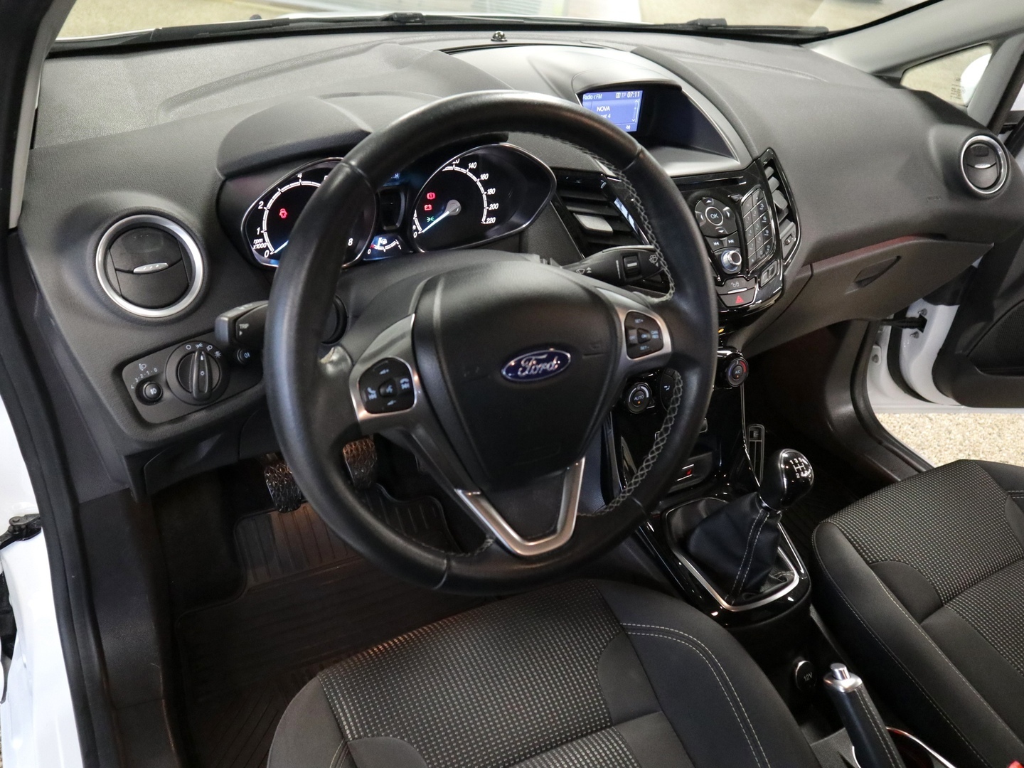FORD Fiesta 2016