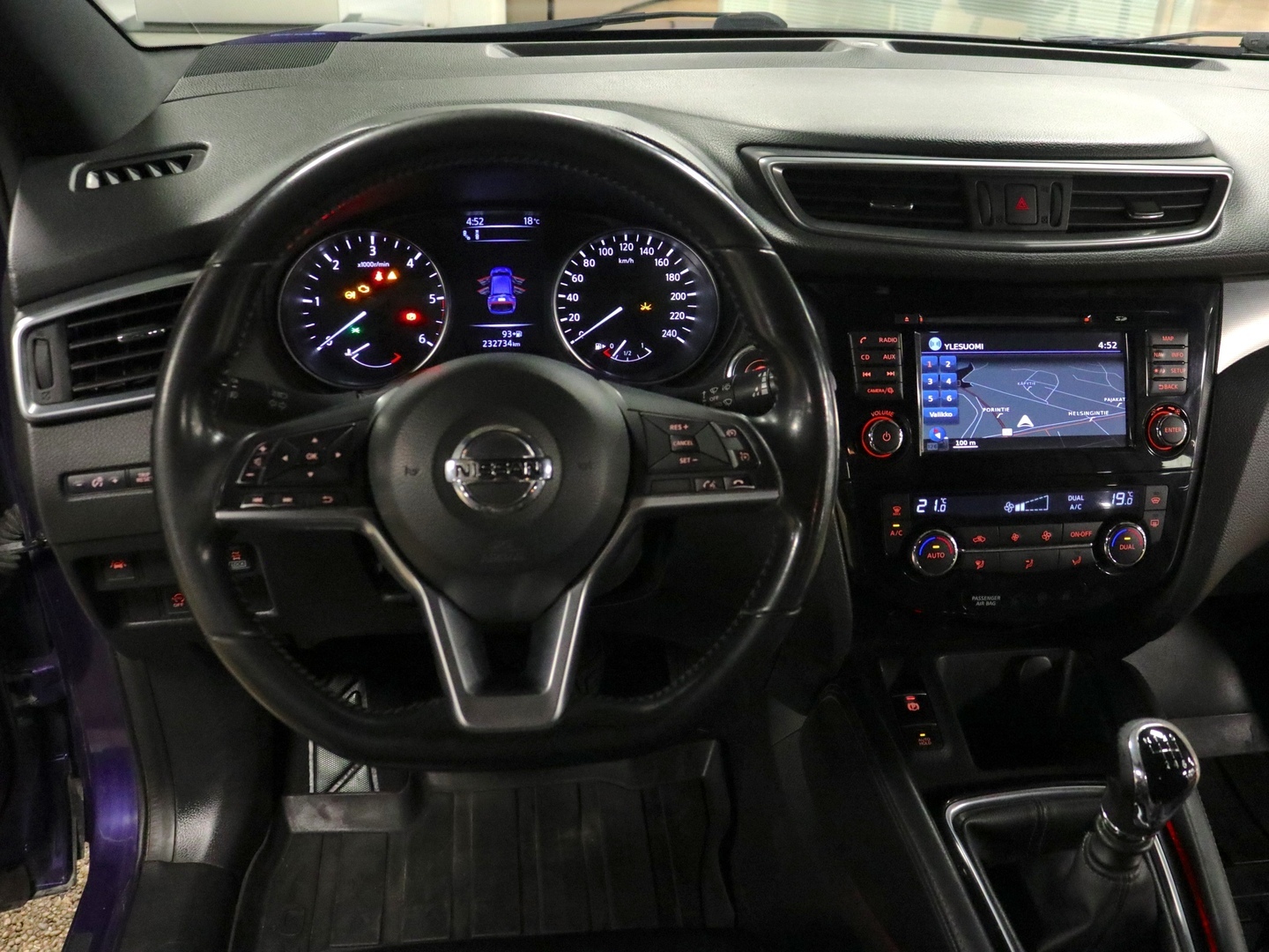 NISSAN Qashqai 2018