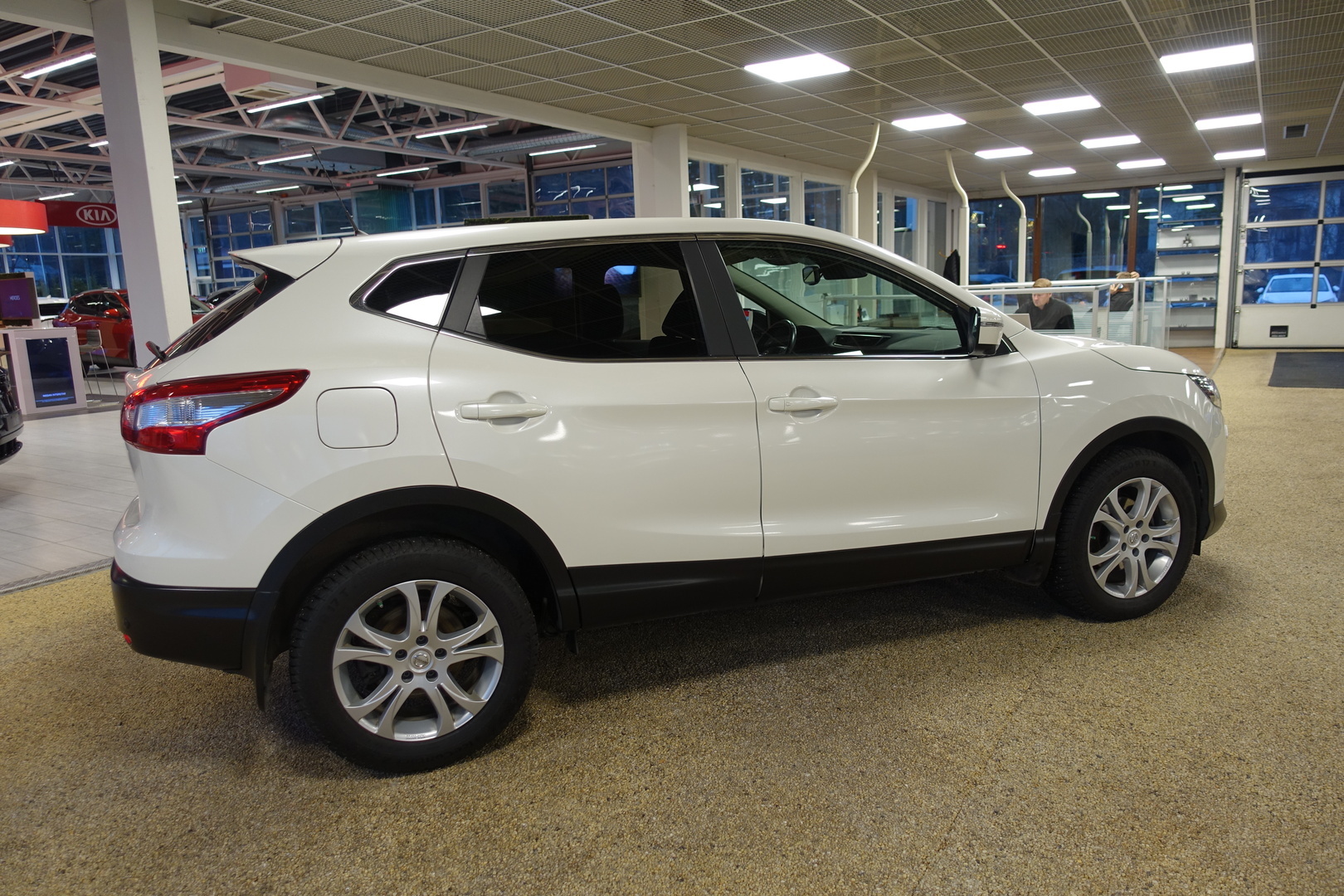 NISSAN Qashqai 2017
