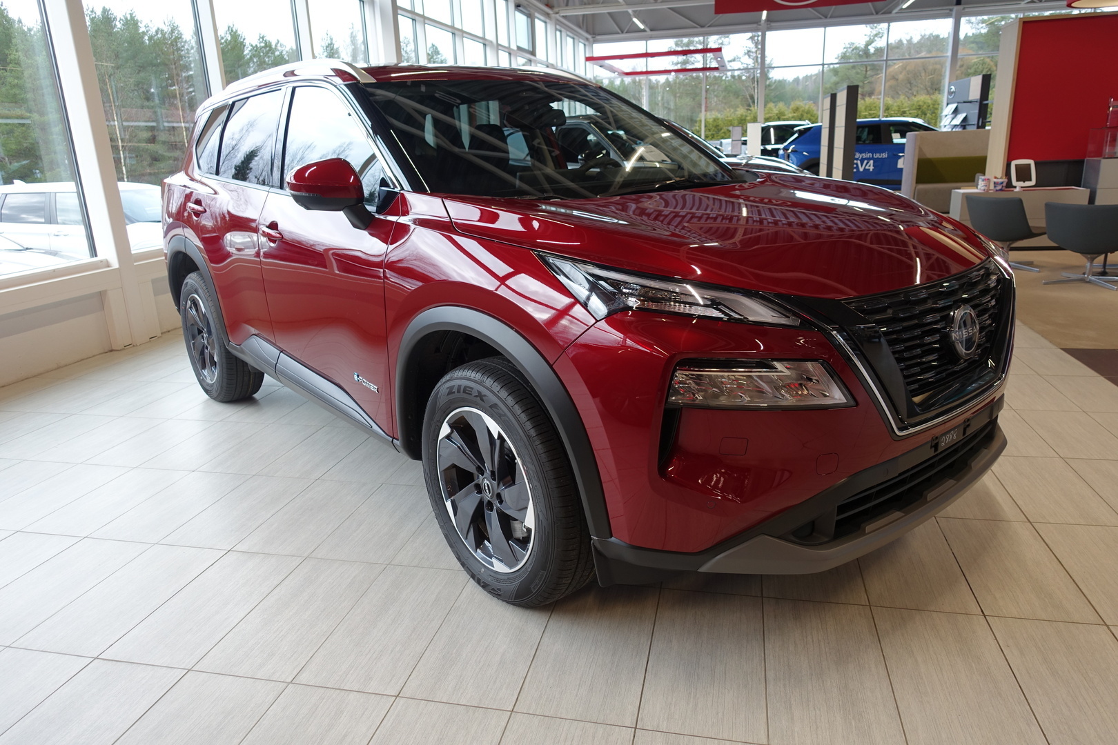 NISSAN X-Trail 2024