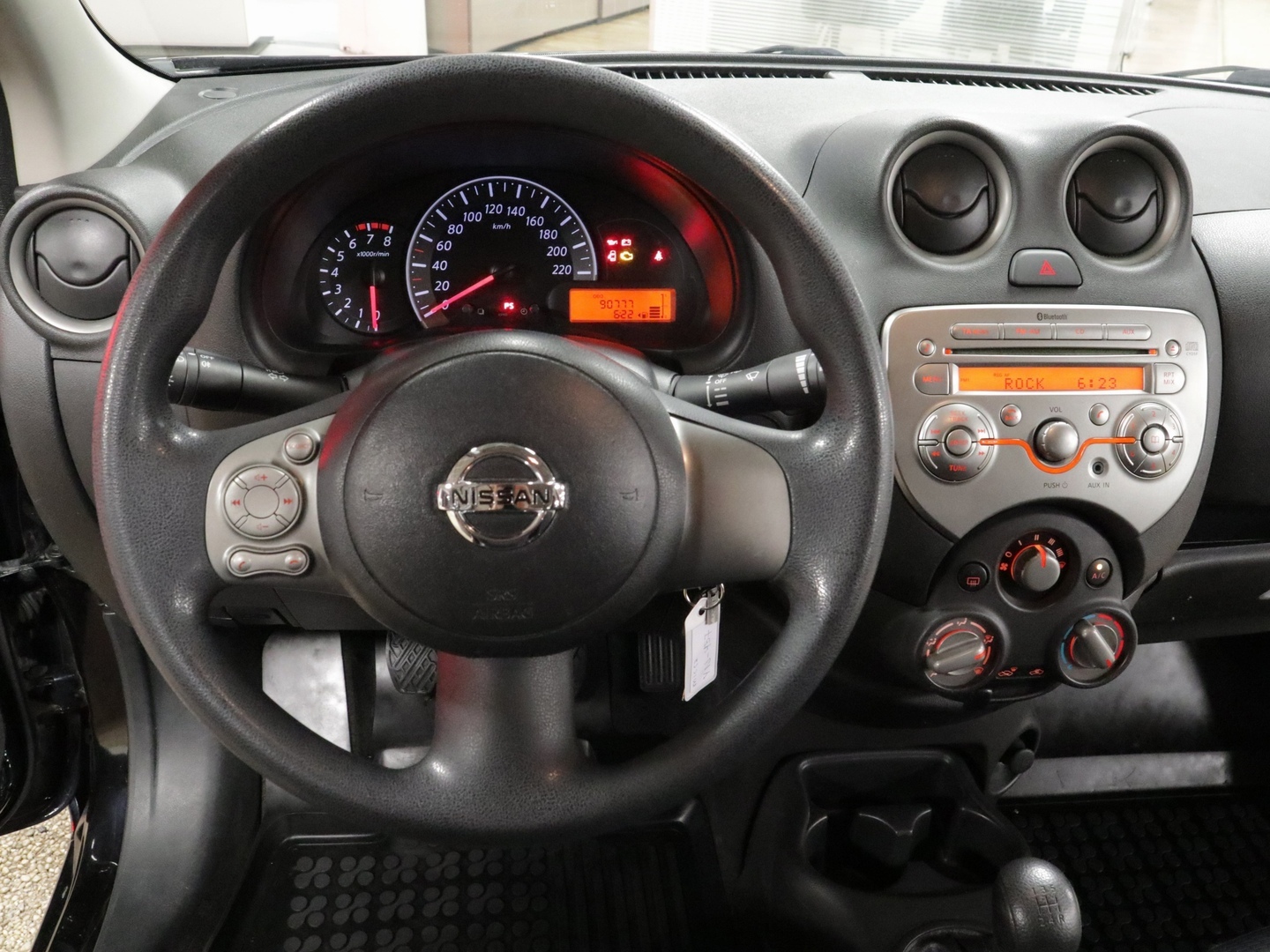 NISSAN Micra 2013