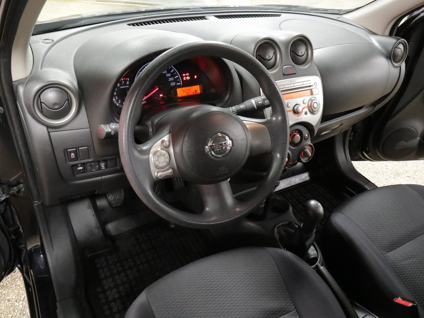NISSAN Micra 2013