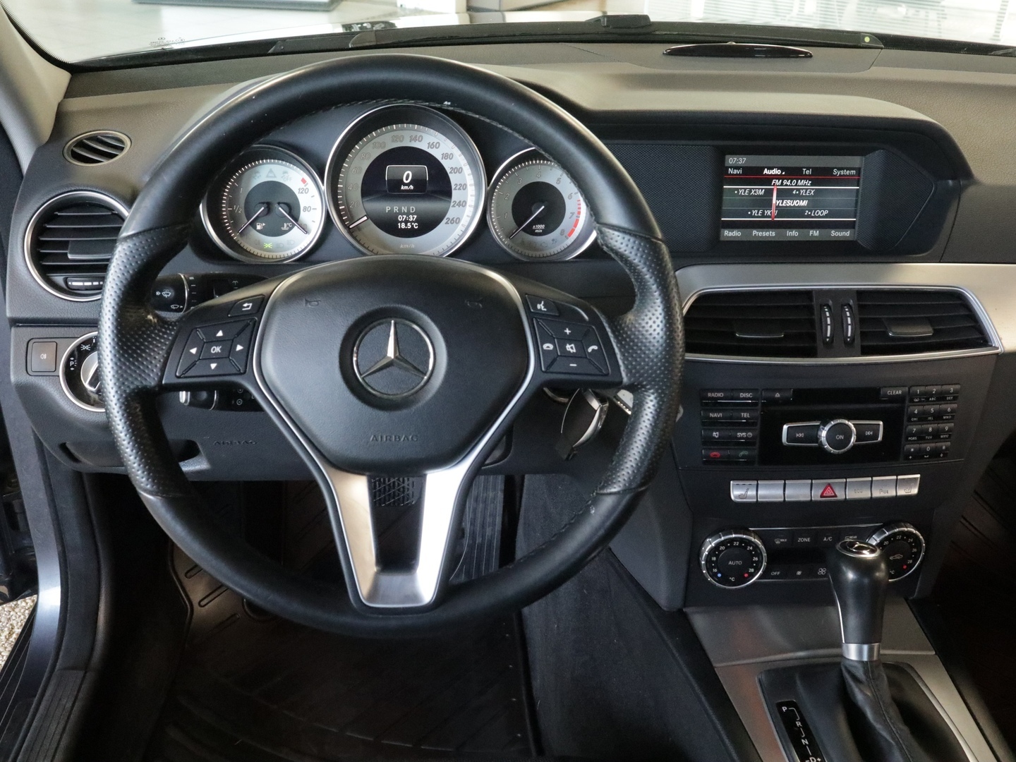 MERCEDES-BENZ C 2014