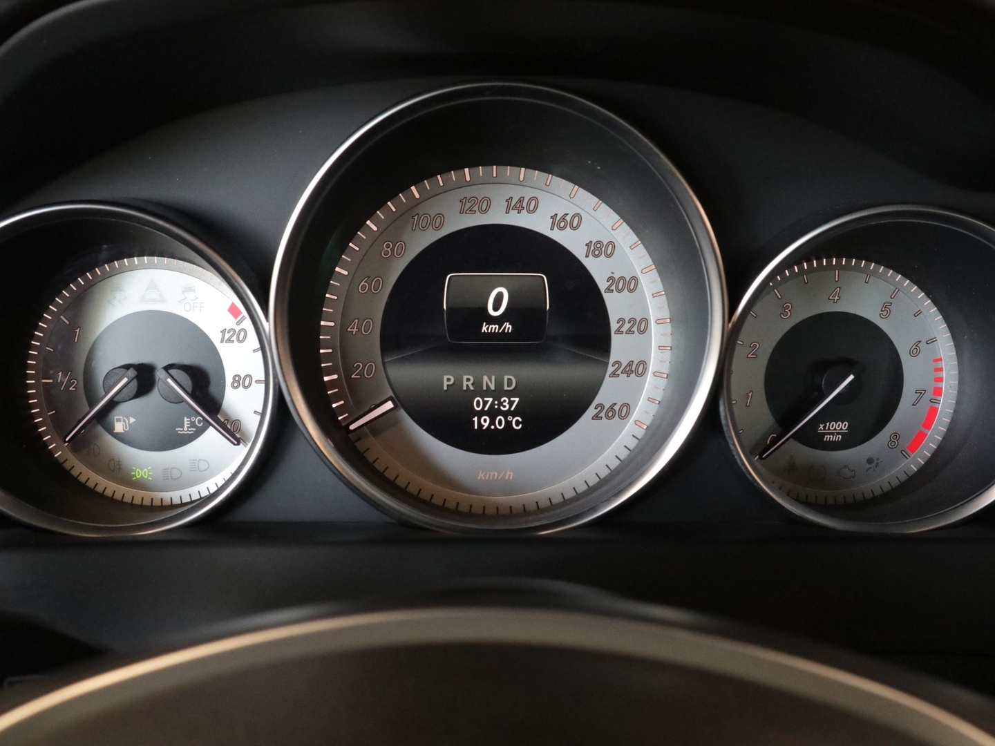 MERCEDES-BENZ C 2014