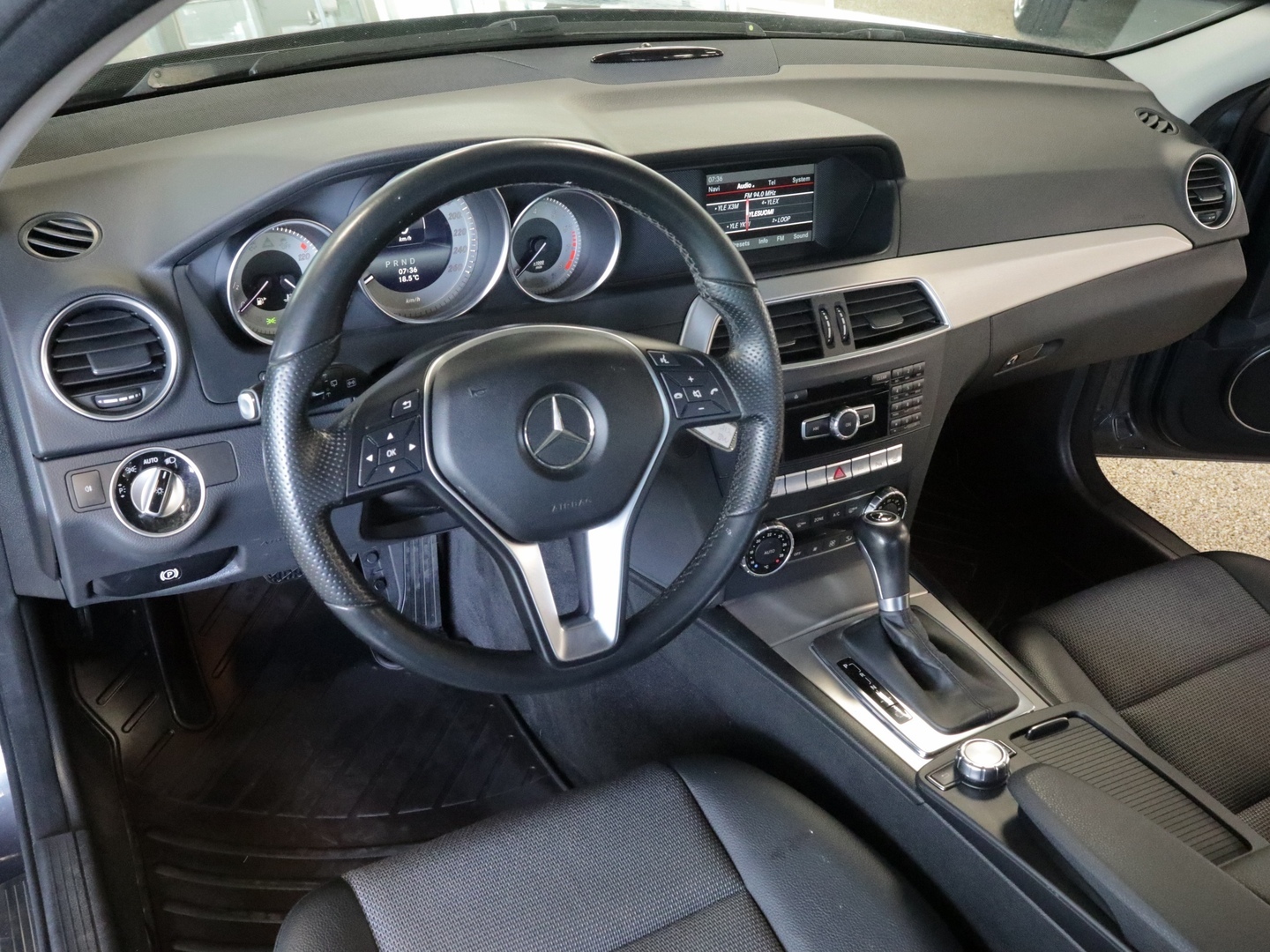 MERCEDES-BENZ C 2014