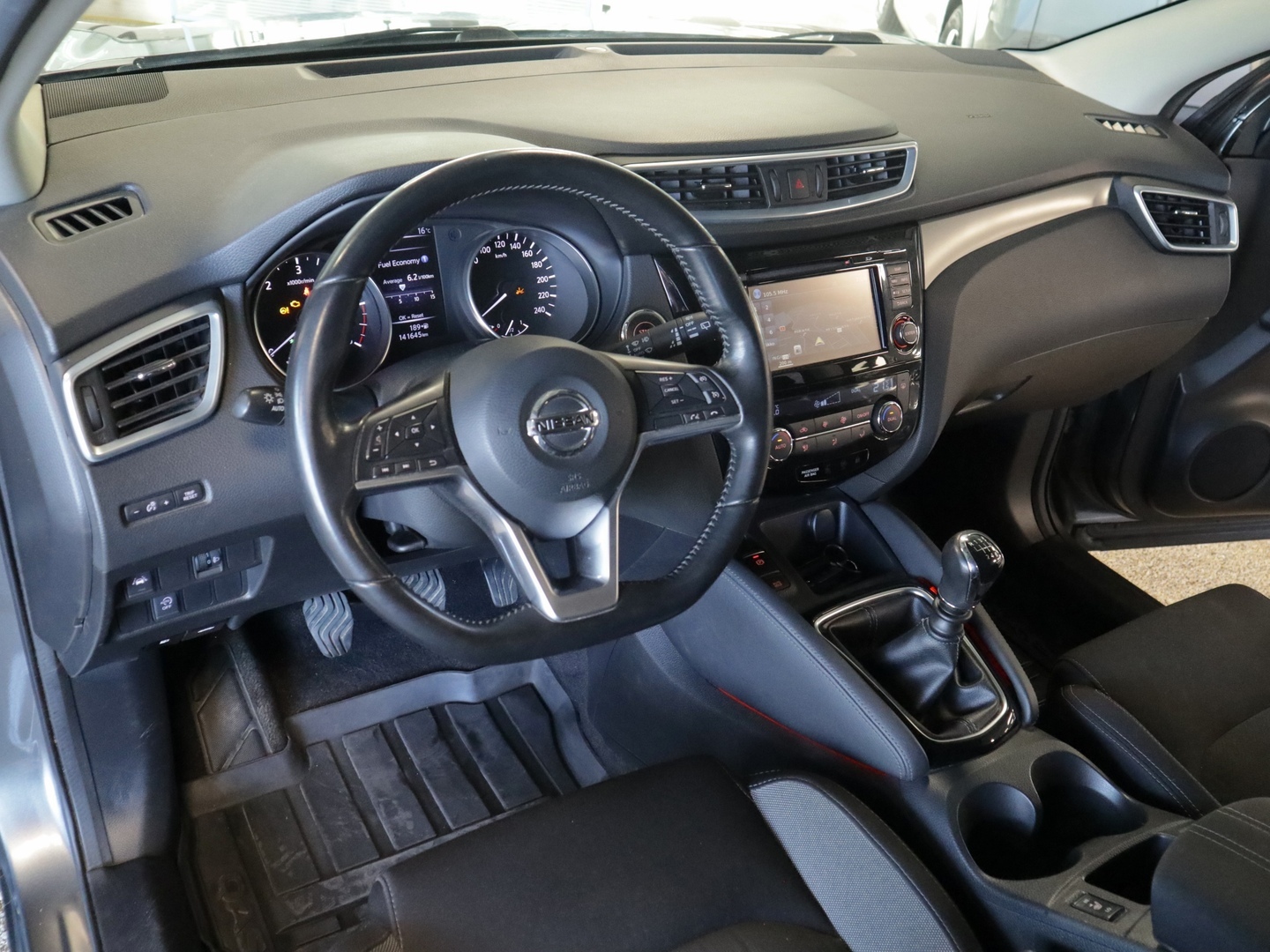 NISSAN Qashqai 2018