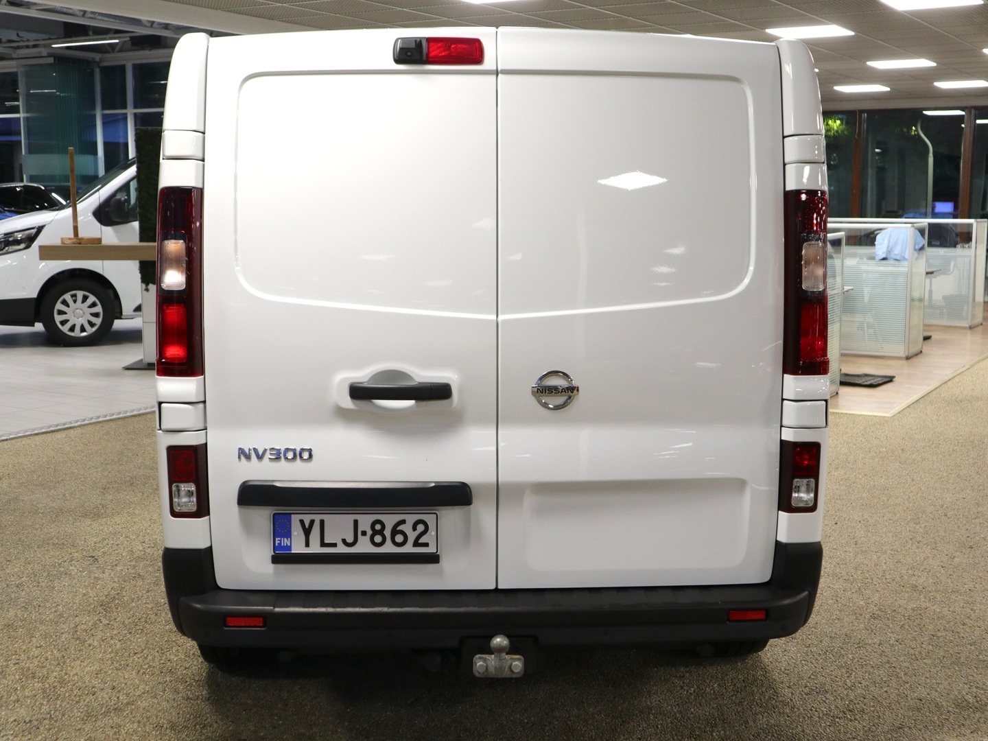 NISSAN NV300 2022