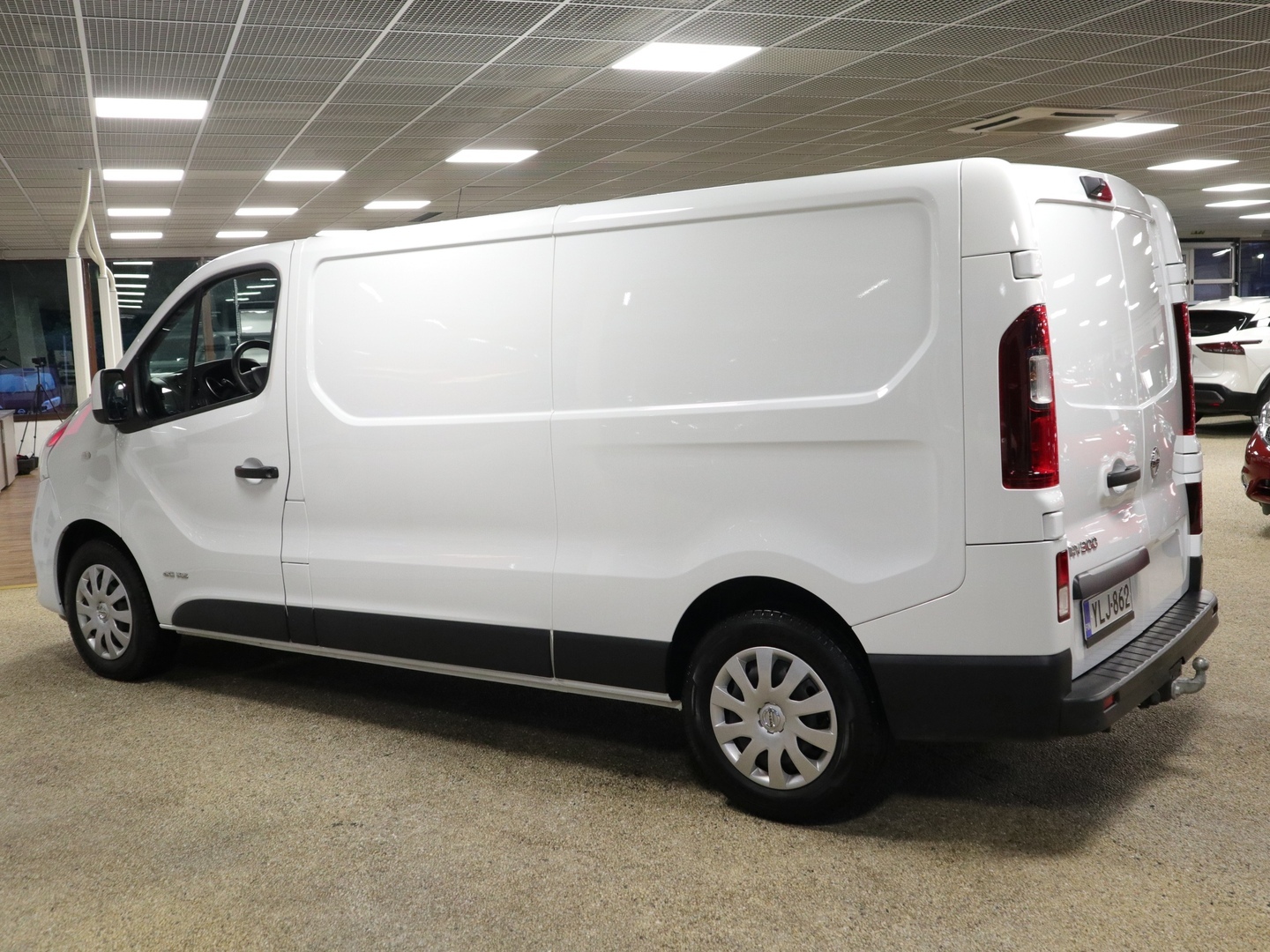 NISSAN NV300 2022