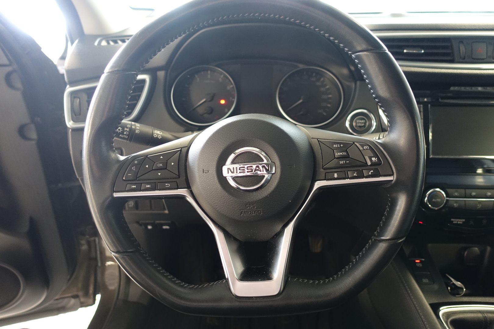 NISSAN QASHQAI 2019