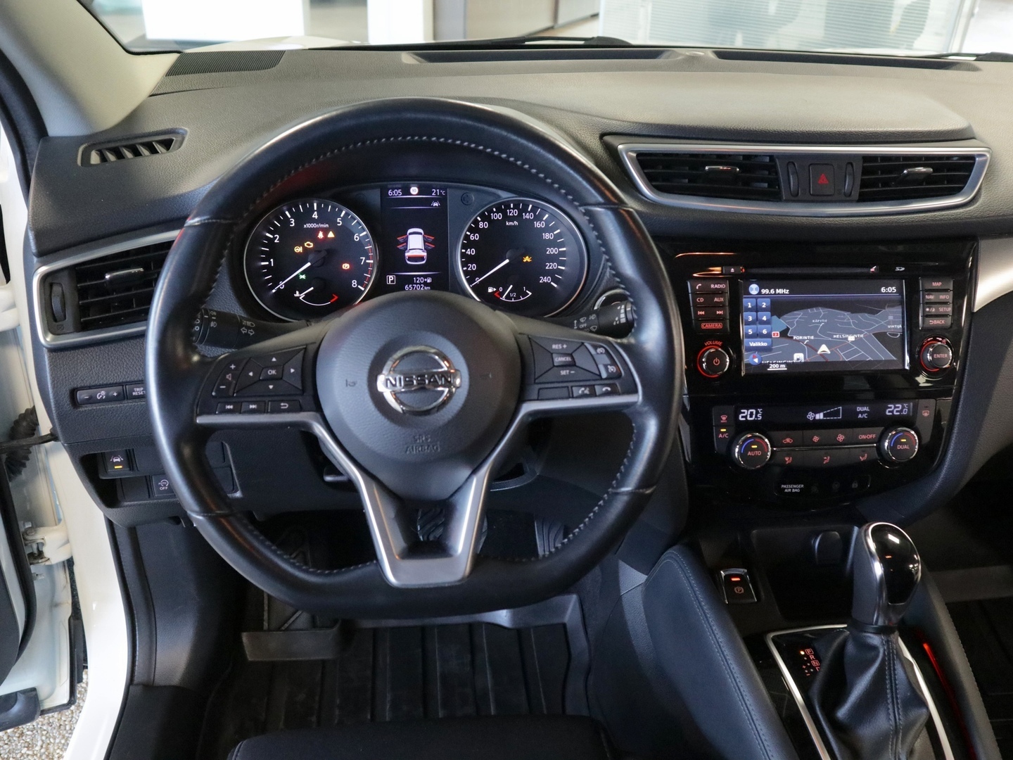 NISSAN Qashqai 2018