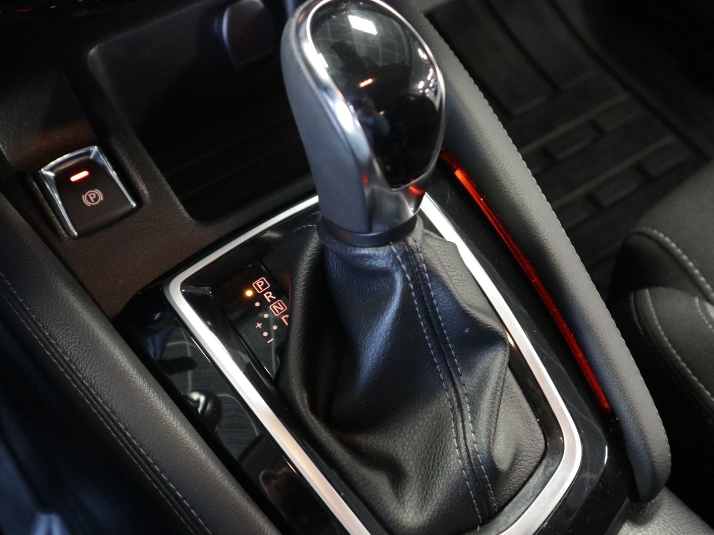 NISSAN Qashqai 2018
