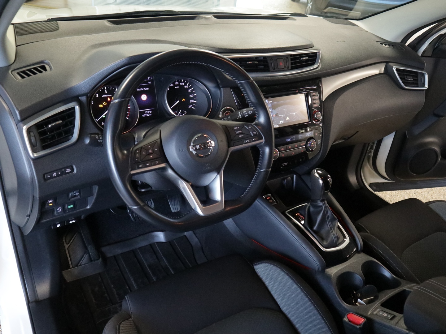 NISSAN Qashqai 2018