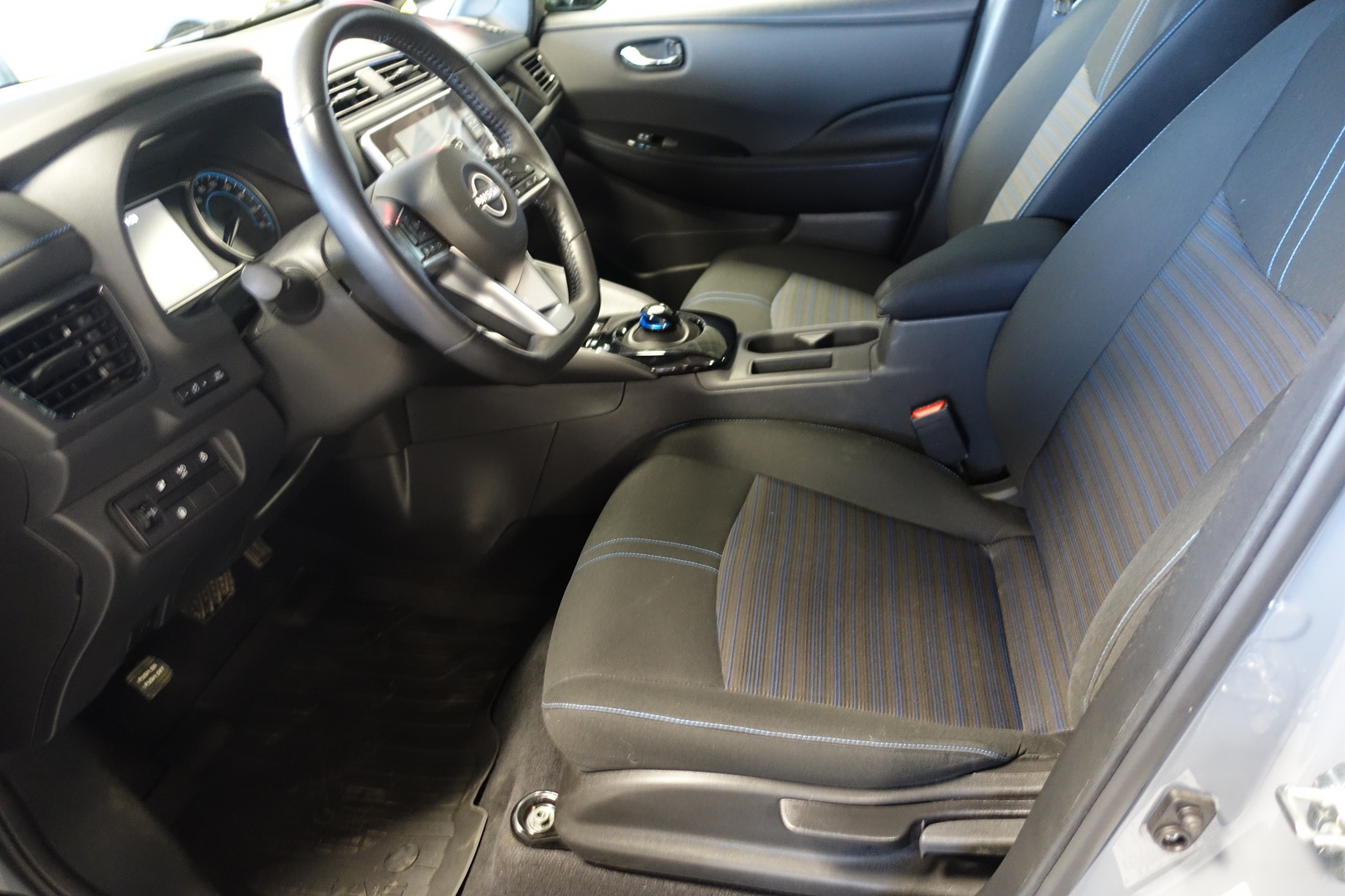 NISSAN Leaf 2023