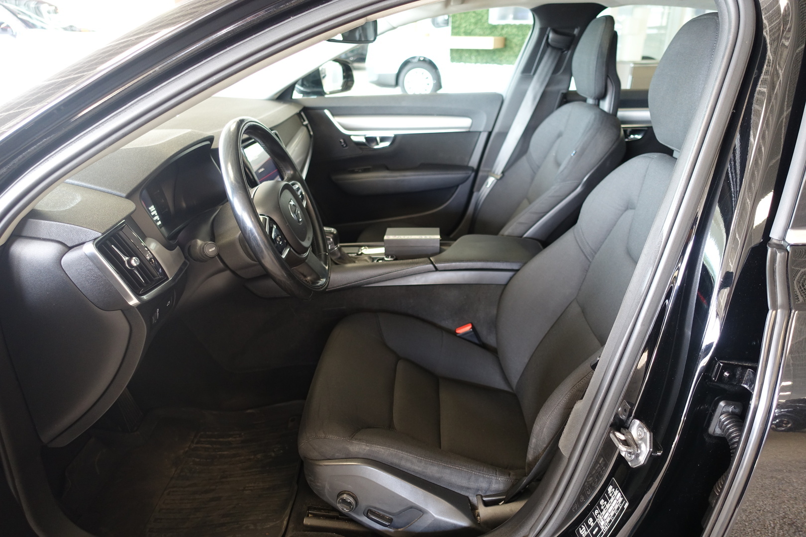 VOLVO S90 2016
