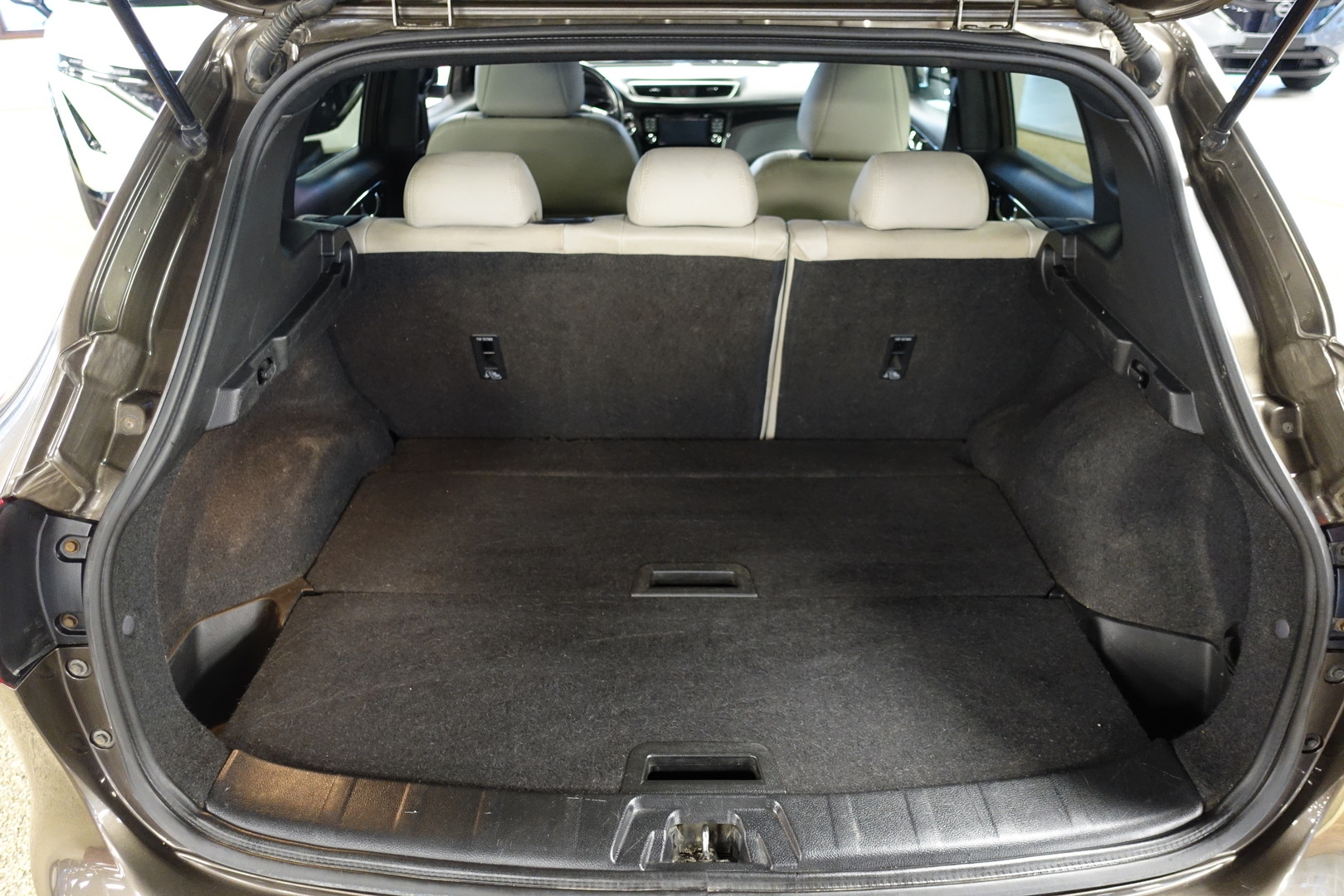 NISSAN Qashqai 2015