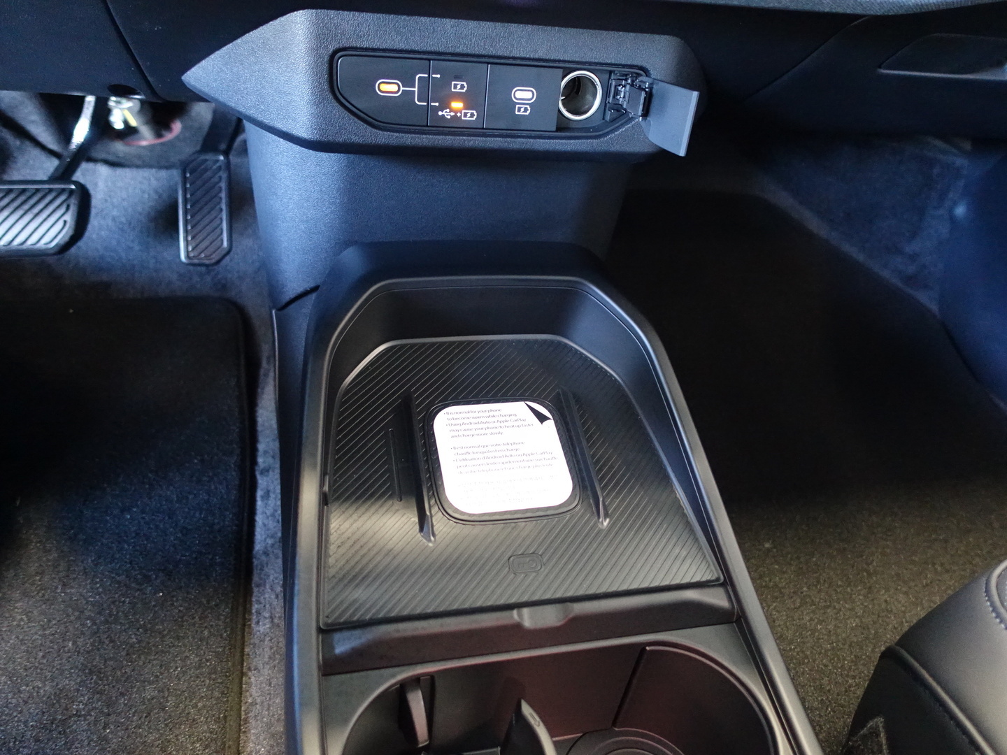 KIA EV4 2027