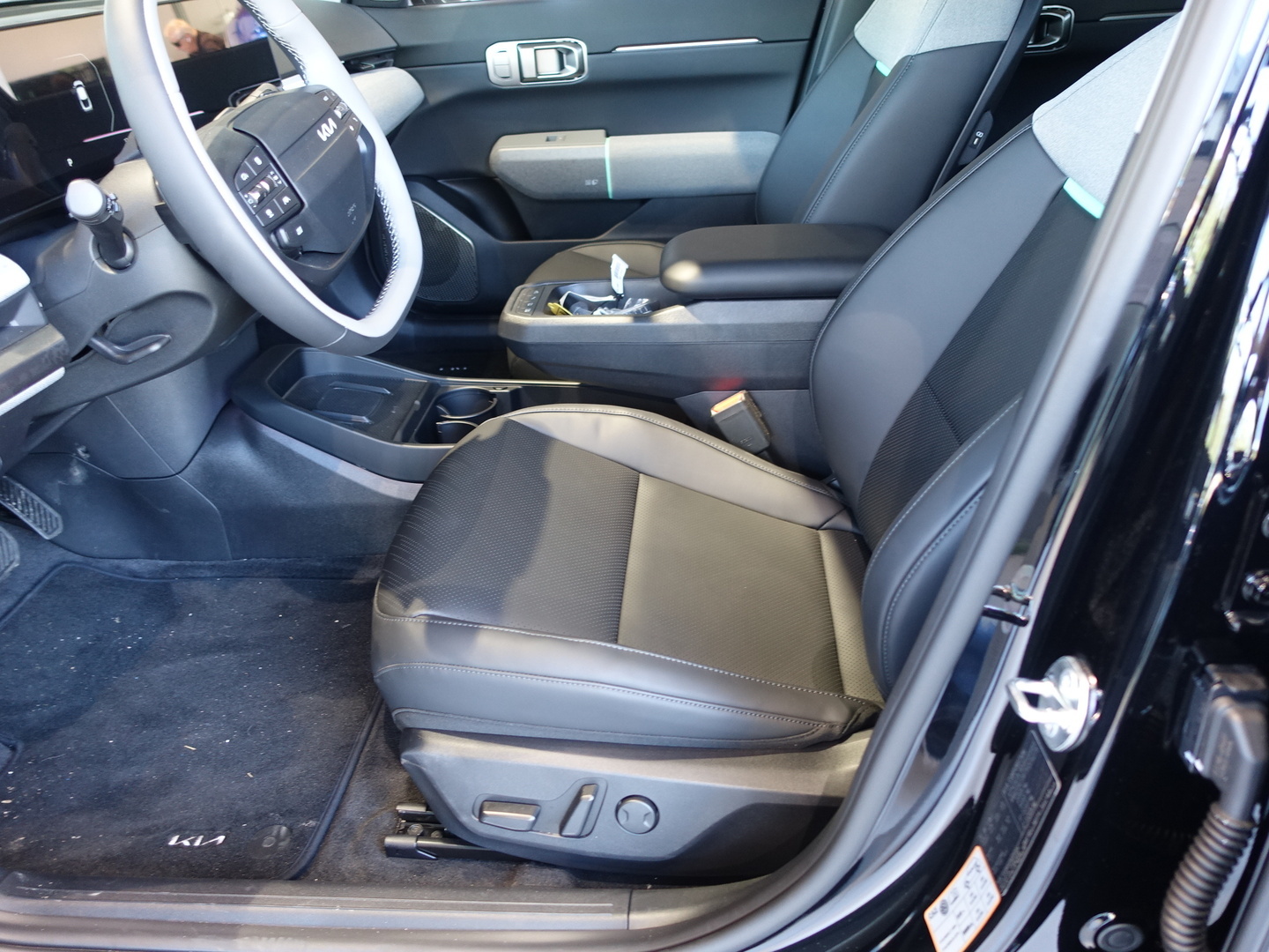 KIA EV4 2026
