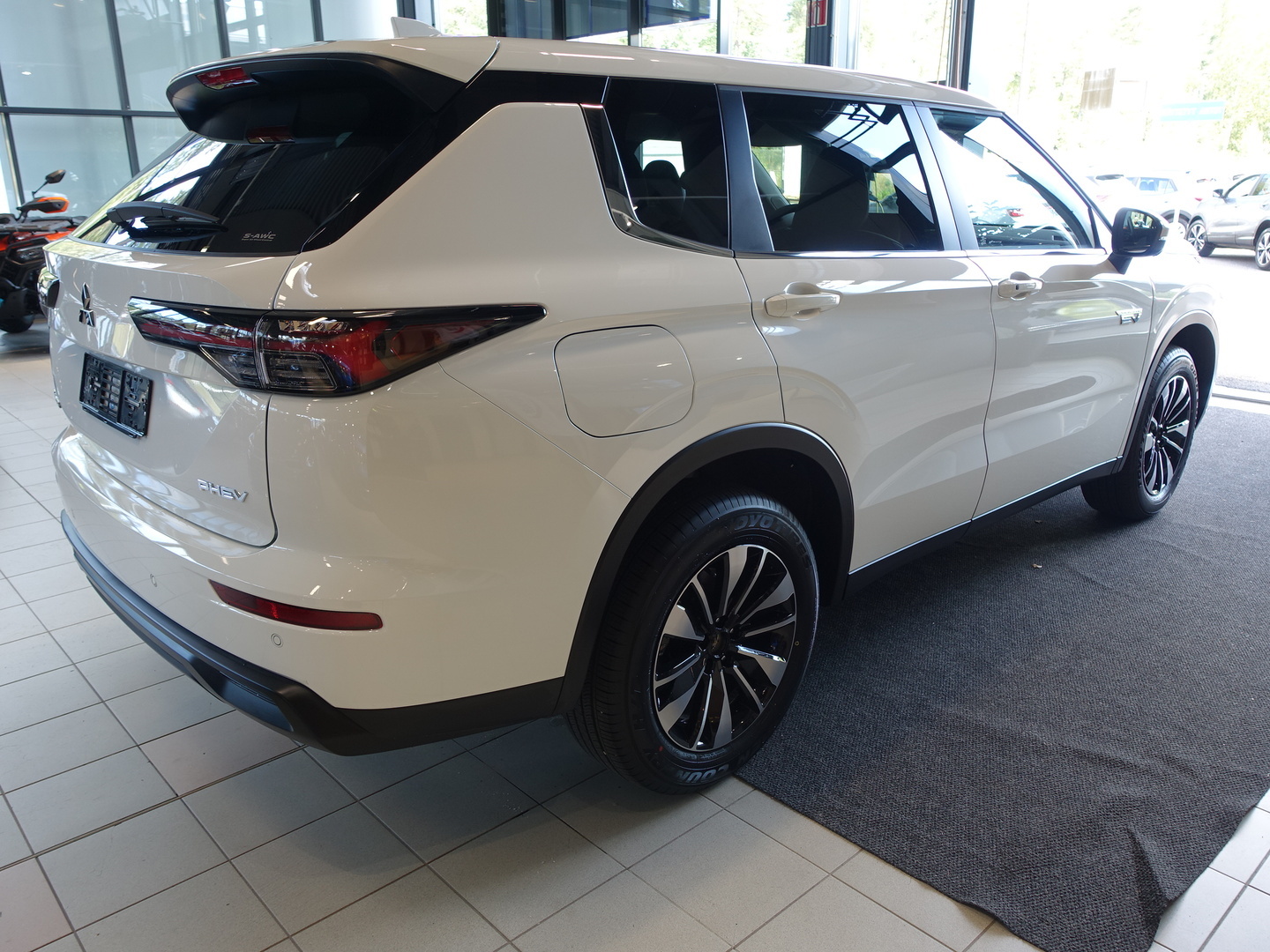 MITSUBISHI Outlander 2026