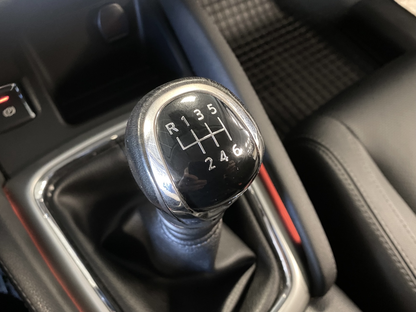 NISSAN Qashqai 2016