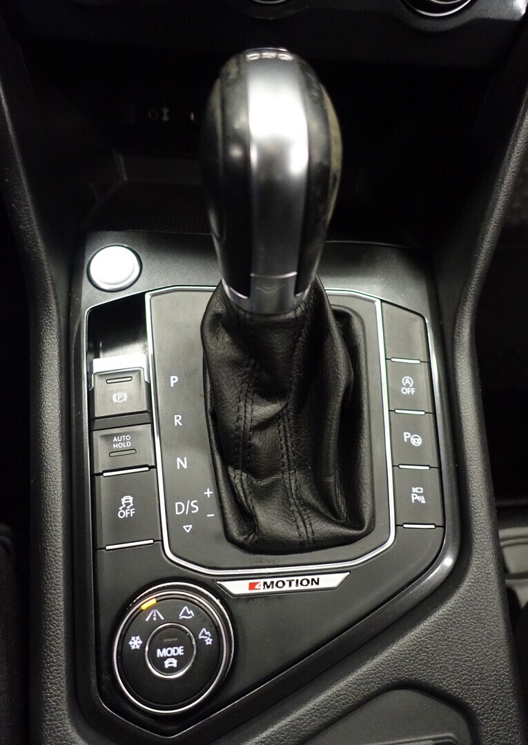 VOLKSWAGEN Tiguan 2017